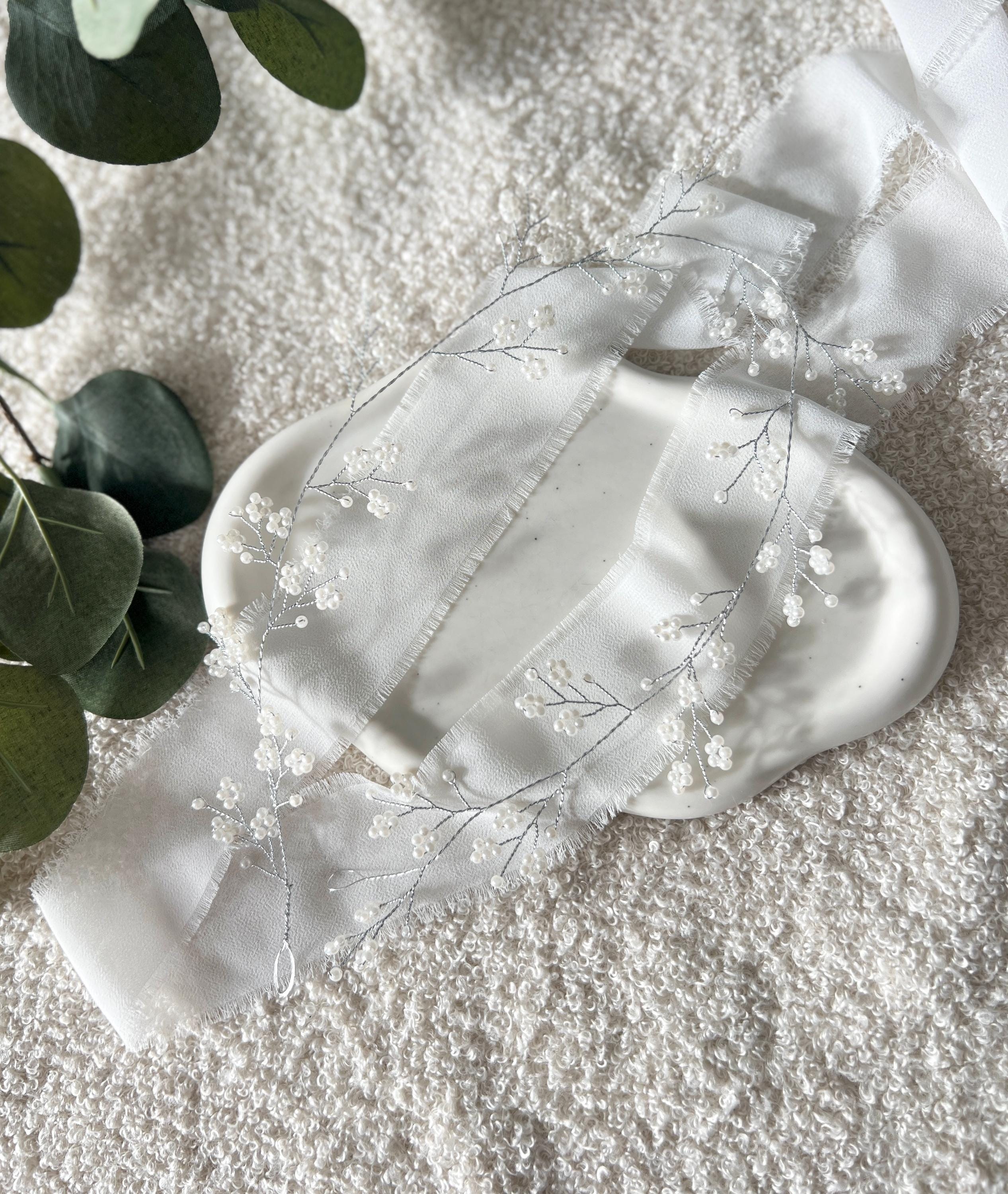 Haarranke, weiße Perlen, Silber, Brautschmuck, Perlenschmuck, Braut, Haarschmuck, Haarrebe, Haarkranz, Haarband, Schmuck Hochzeit