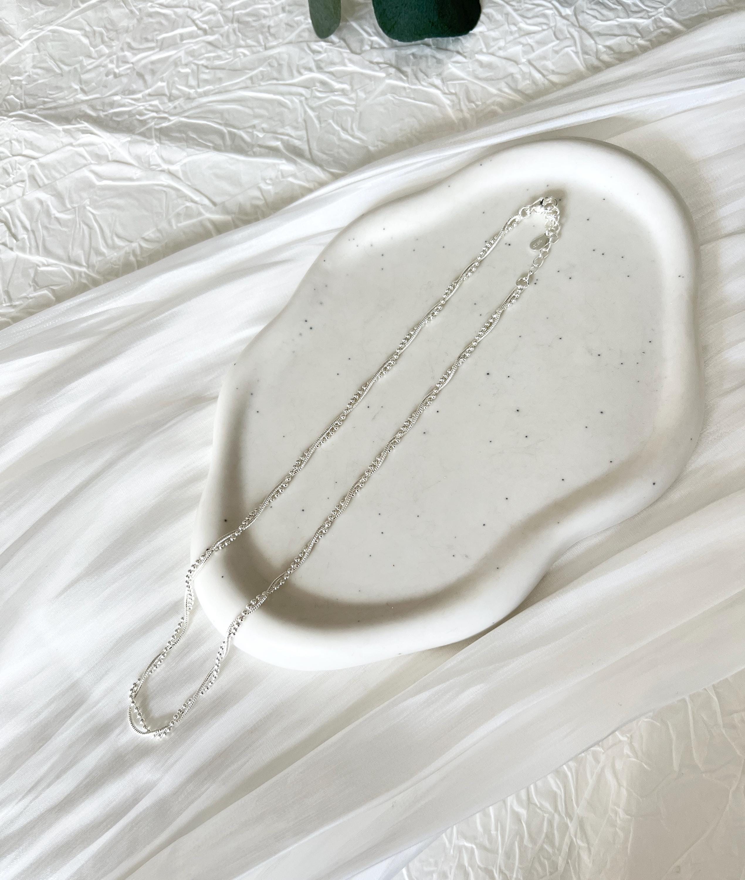 Halskette, Silber, gedrehtes Band, Kugelkette, Halsschmuck Braut, feiner Brautschmuck, Schmuck Hochzeit, Standesamt, kurze Kette