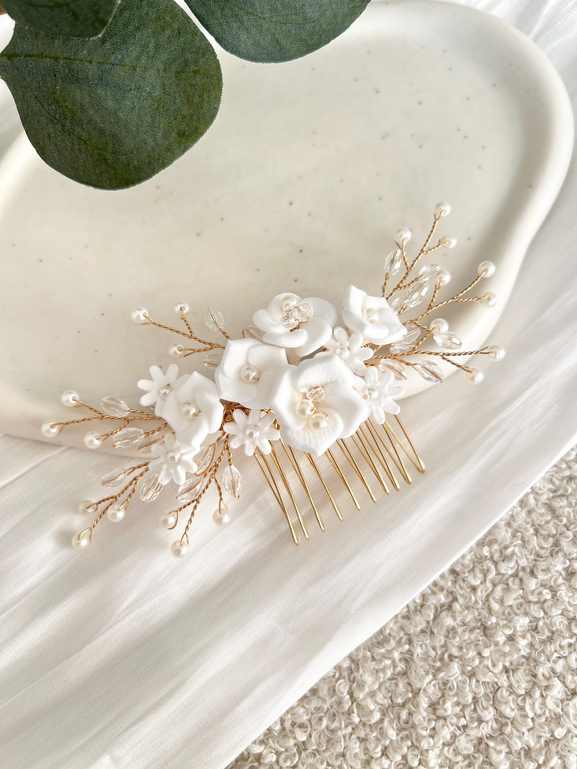 Braut Haarschmuck, Gold, Perlen Haarkamm, weiße Blumen, hochwertiger Blüten Brauthaarschmuck, Hochzeit Schmuck, Brautschmuck