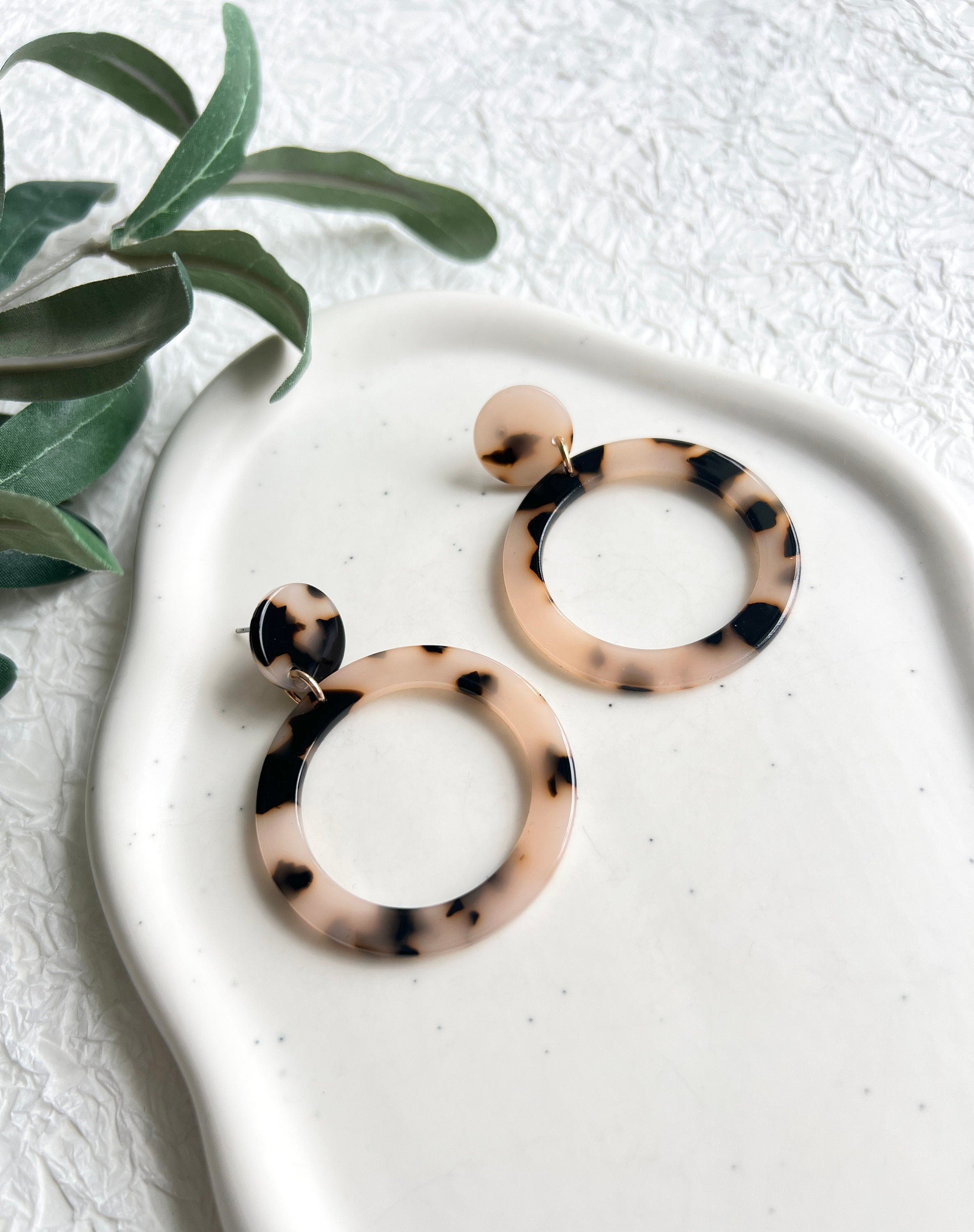 Acryl Ohrringe, rund, Puder / Braun, Kreis und Ring, Hängeohrringe, moderne Ohrstecker, glänzender,Ohrringe,Acryl, NEW IN, Ohrringe,schmuckbluete.de