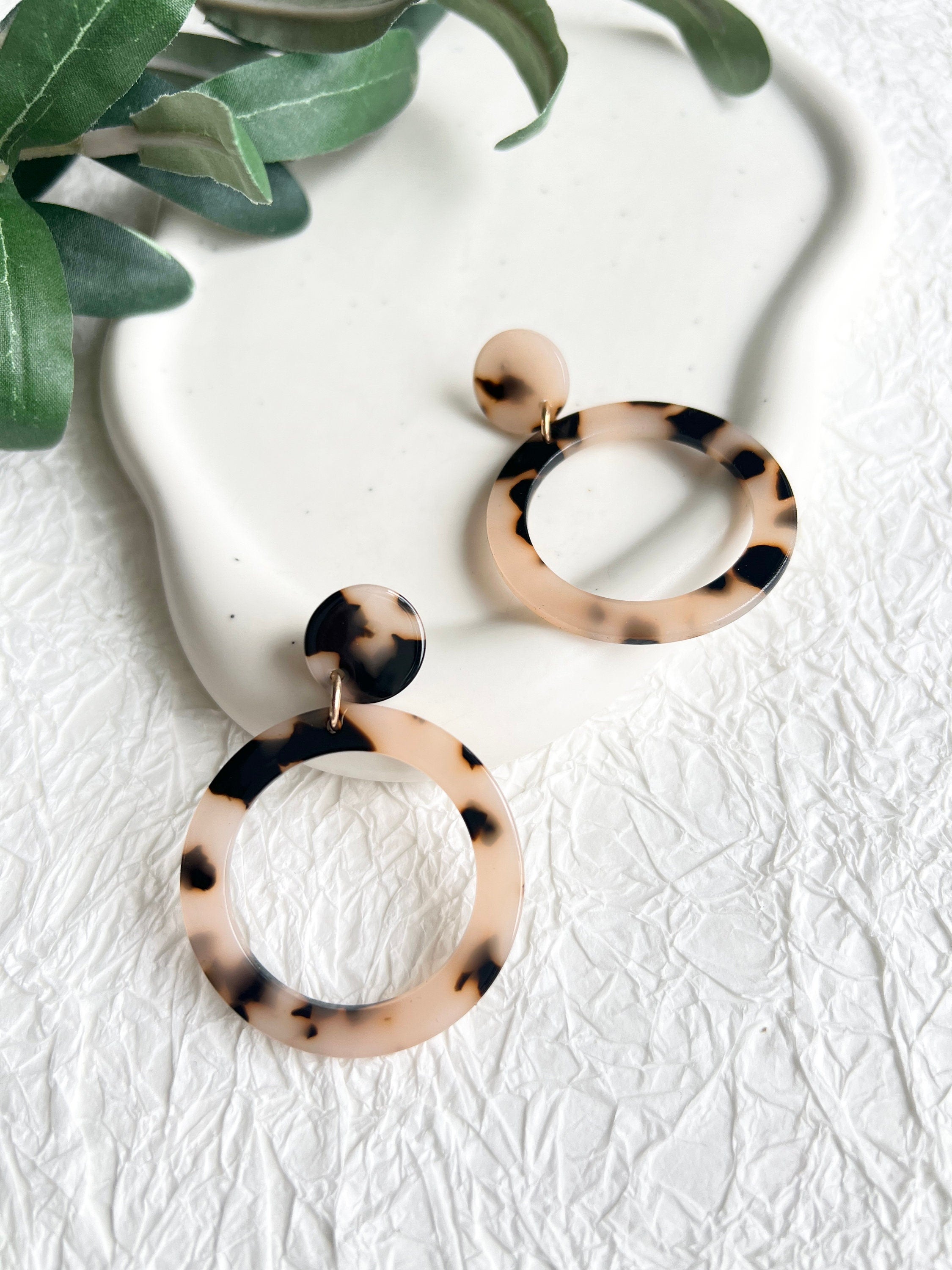 Acryl Ohrringe, rund, Puder / Braun, Kreis und Ring, Hängeohrringe, moderne Ohrstecker, glänzender,Ohrringe,Acryl, NEW IN, Ohrringe,schmuckbluete.de