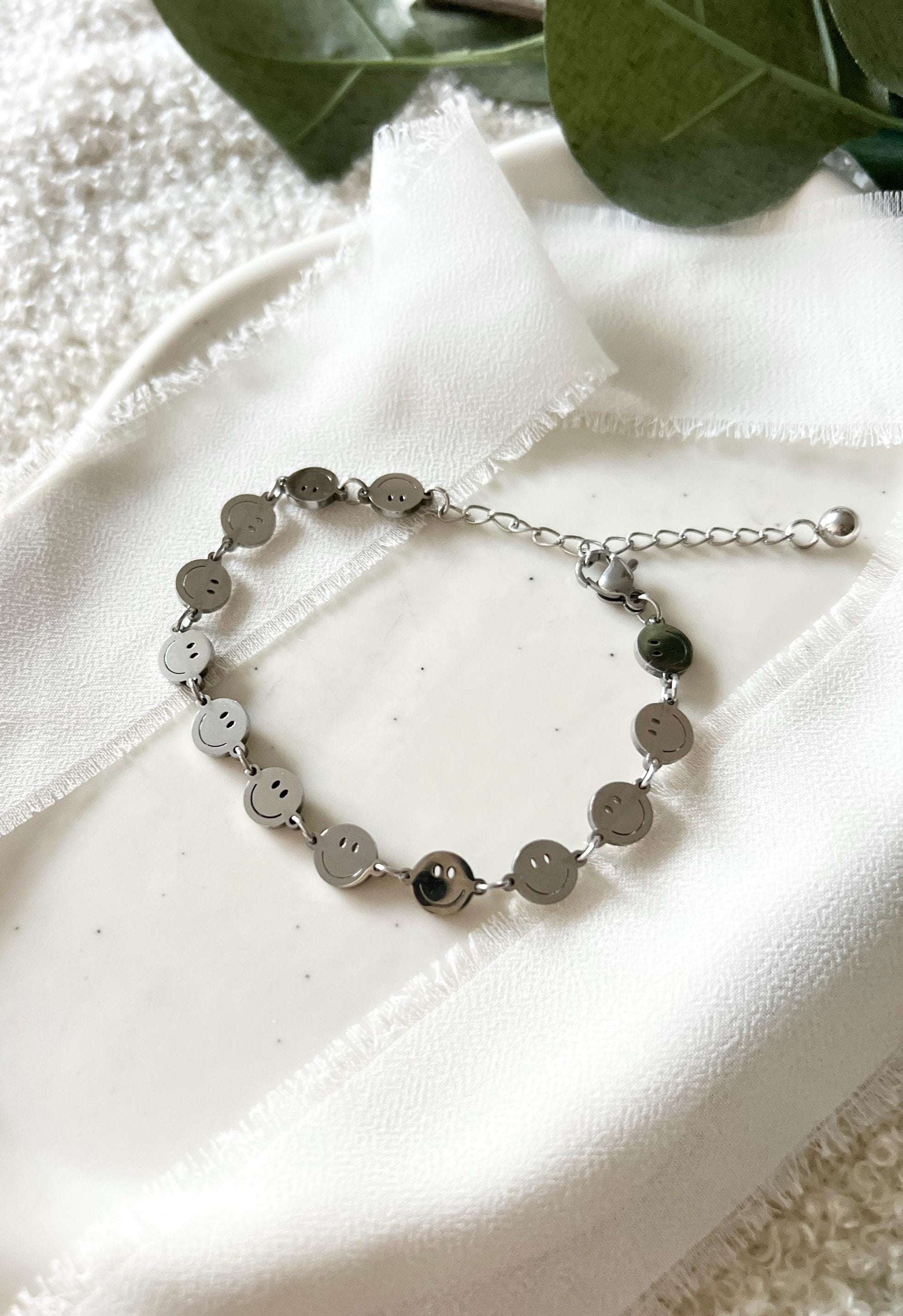 Armband, Silber, Smiley, Schmuck, Armschmuck, Freundschaft, goldenes Freundschaftsarmband, Emoji, moderner Schmuck
