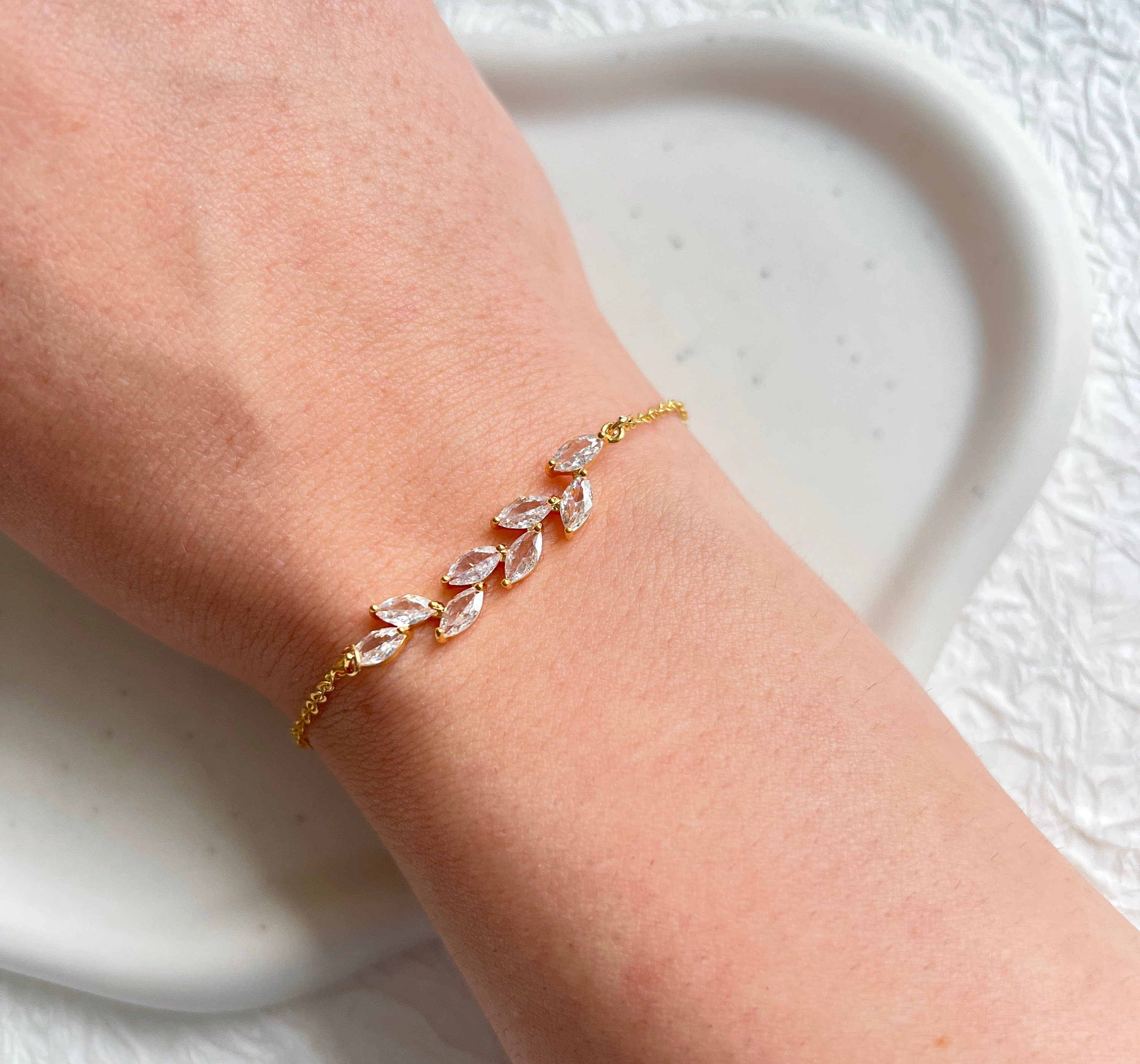 Braut Armband mit funkelnden Cubic Zirconia Steinen, verstellbare Länge - Roségold-Armbänder-Schmuckblüte