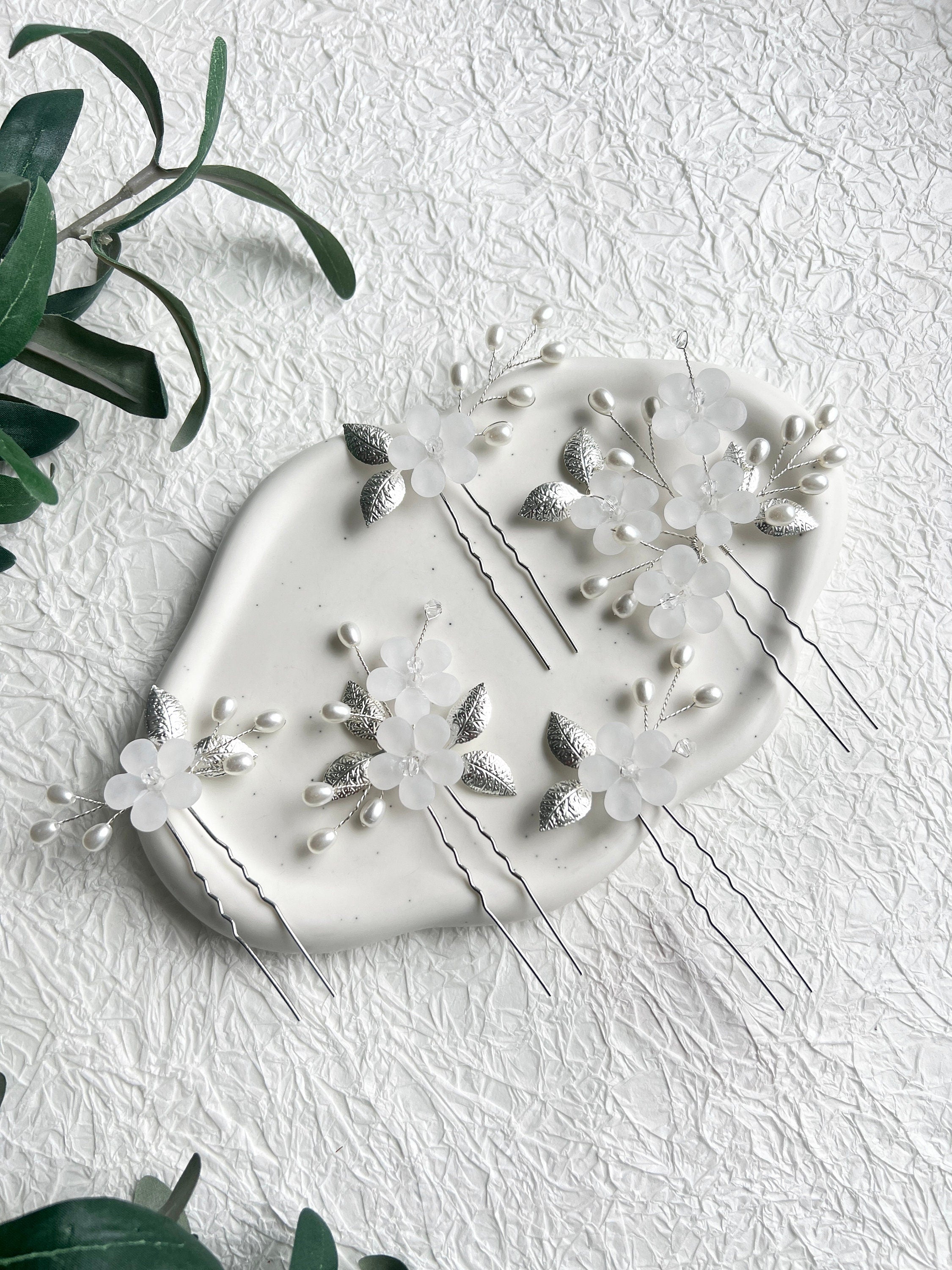 Braut Haarnadeln, Set 5 Stück, Braut Haarspange, Silber, weiße Perlen, weißtransparente Blumen,-Brauthaarschmuck-Schmuckblüte
