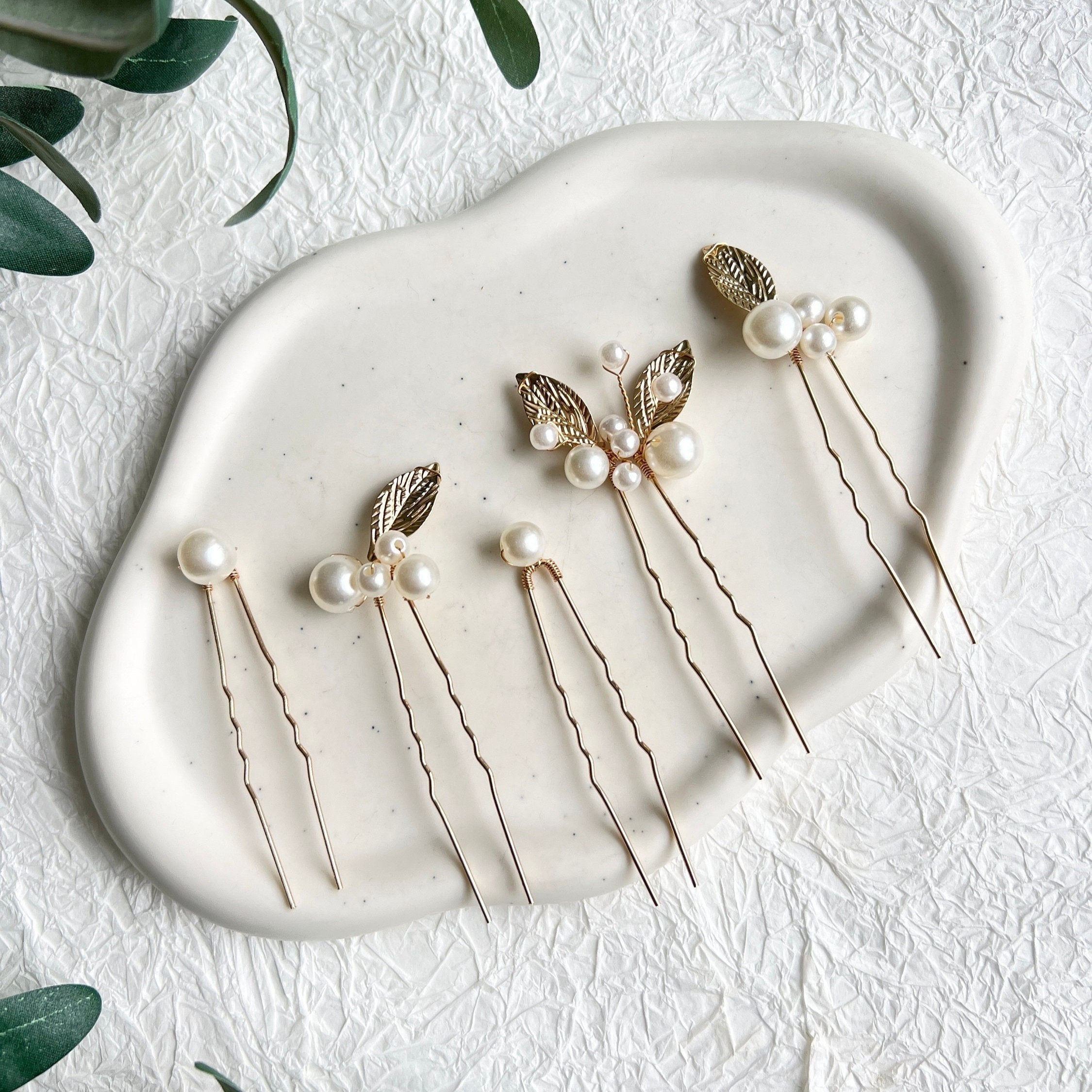 Haarnadeln mit weißen Perlen und goldenen Blättern, Braut, Haarschmuck, Set 5 Stück, Brautschmuck, Brautjungfer, Brautfrisur, Schmuck Hochzeit