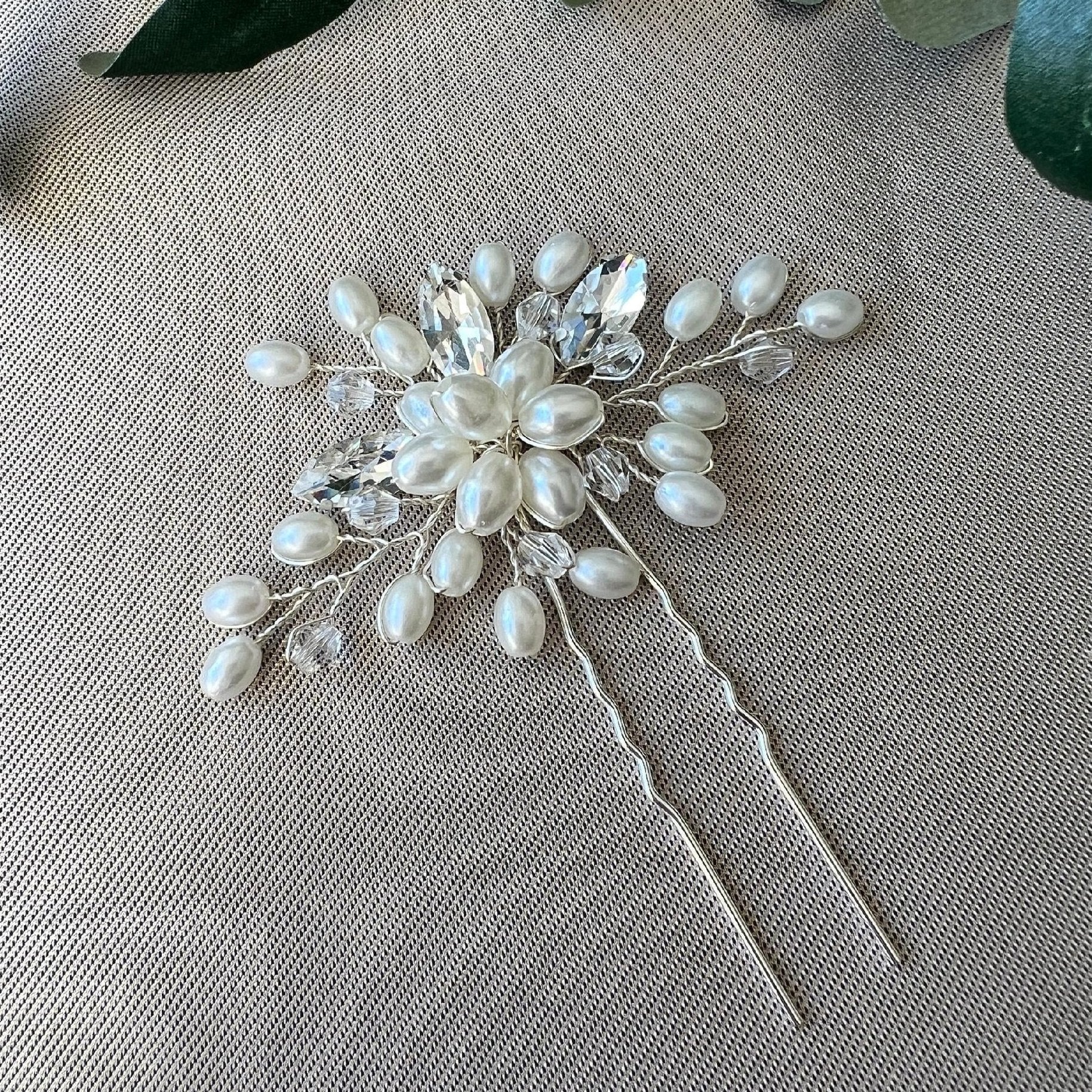 Braut Haarschmuck Haarkamm Haarspange Brautschmuck Hochzeitsschmuck Brautfrisur Brautjungfer Juwelierdraht Hochzeit - Silber-Brauthaarschmuck-Schmuckblüte