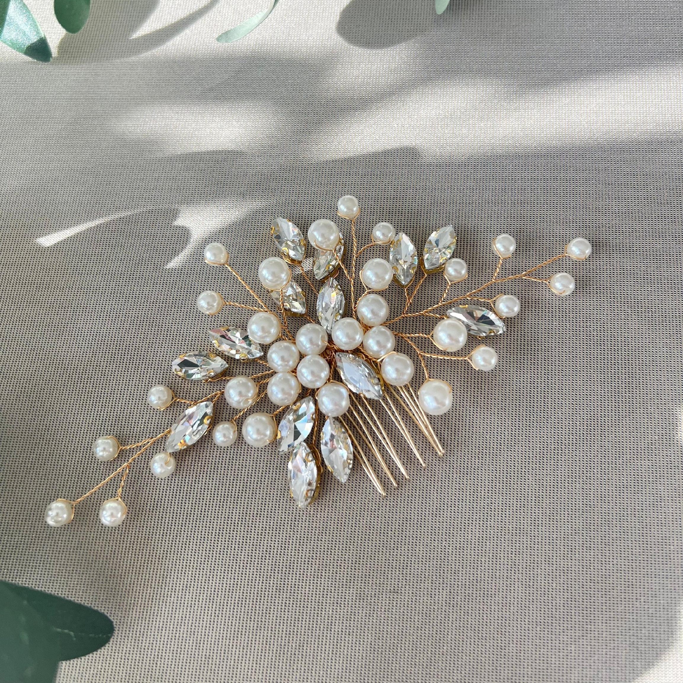 Braut Haarschmuck, Haarkamm, Perlen und Strasssteine, Gold, Weiß, Hochzeit, hochwertiger-Brauthaarschmuck-Schmuckblüte