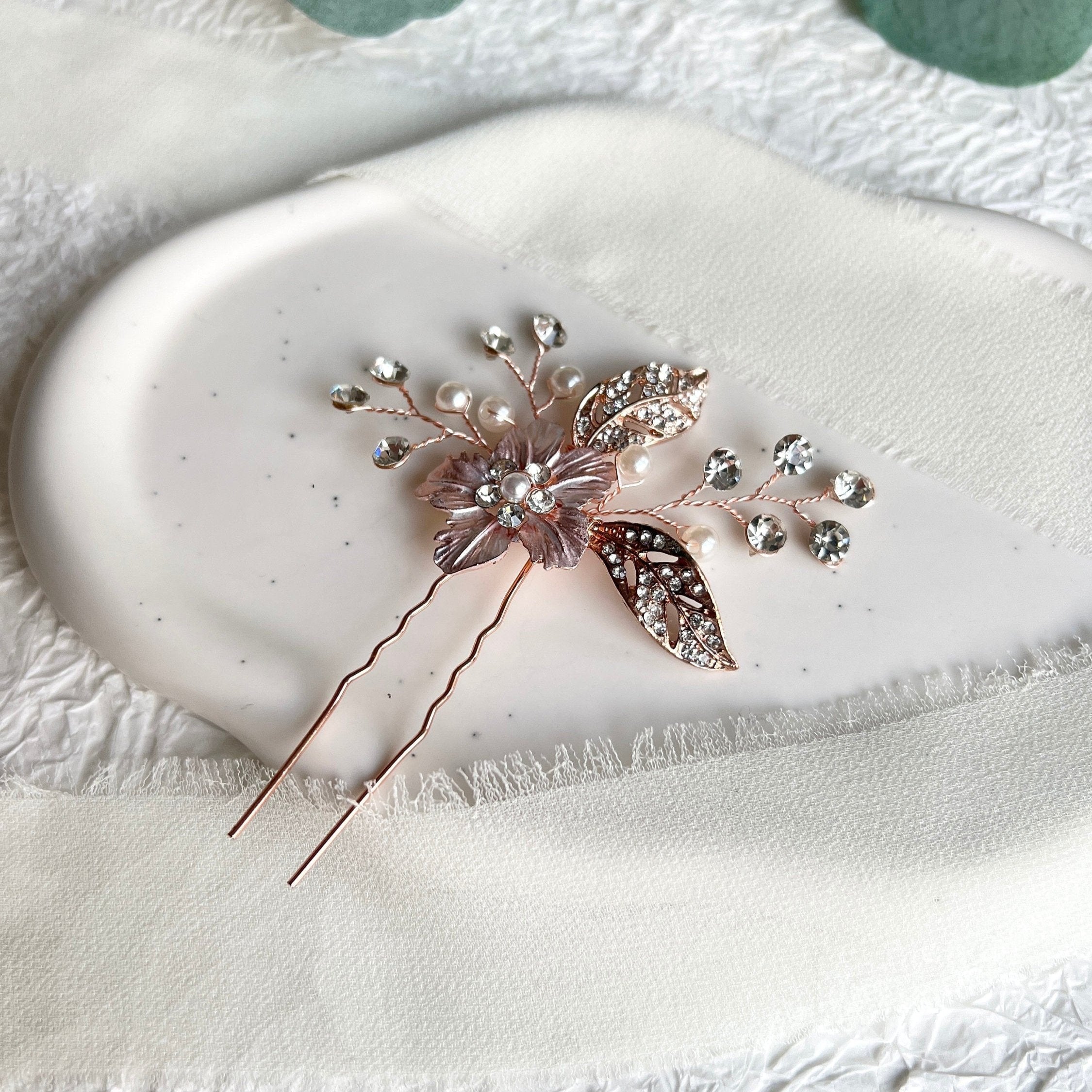 Braut Haarschmuck, Haarkamm Roségold, Perlen, Blume, Strasssteine, Haarspange, Hochzeit,-Brauthaarschmuck-Schmuckblüte