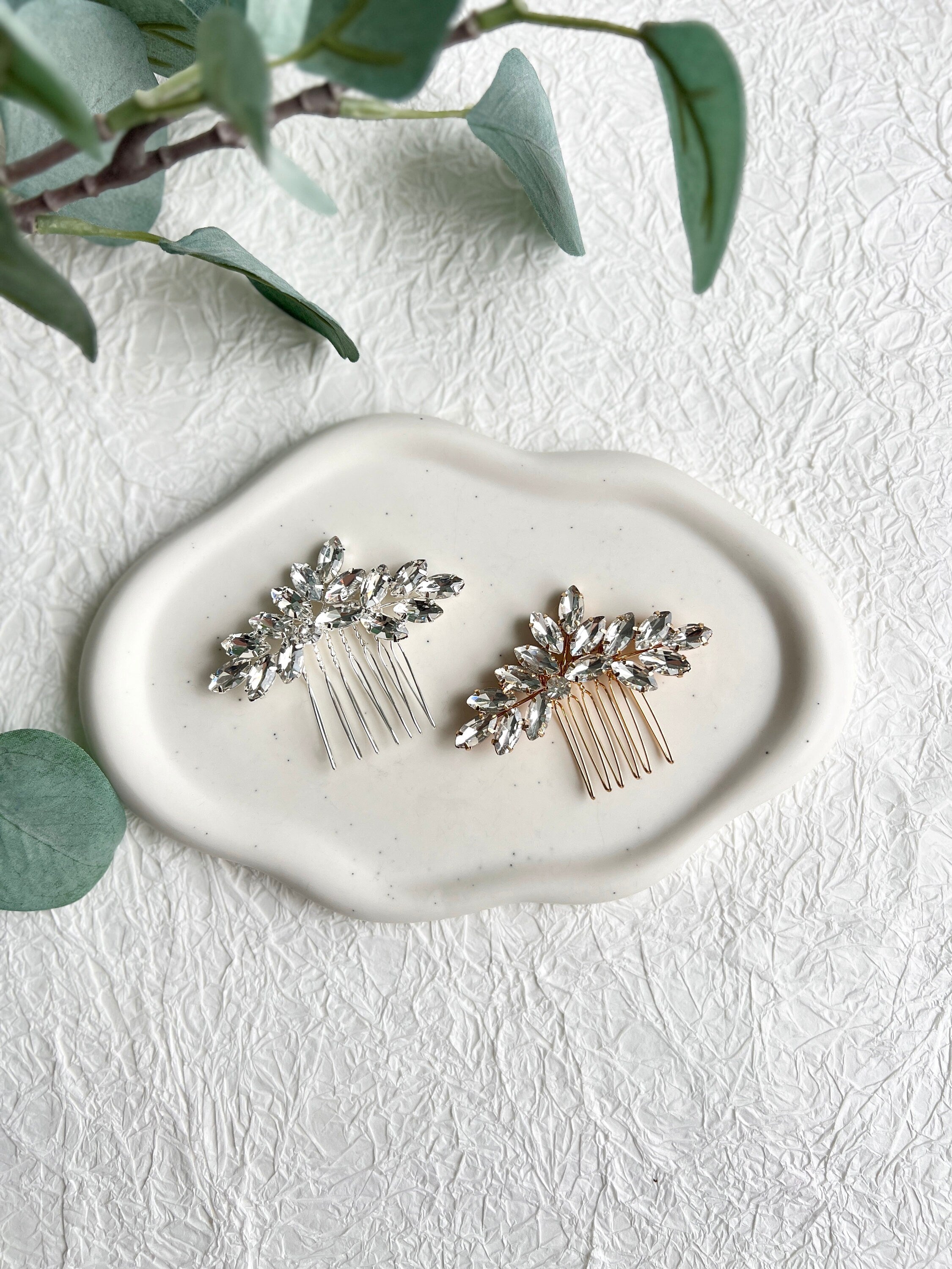 Braut Haarschmuck, Haarkamm, Silber oder Gold, funkelnde Strass Steine, Brautschmuck, - Gold-Brauthaarschmuck-Schmuckblüte