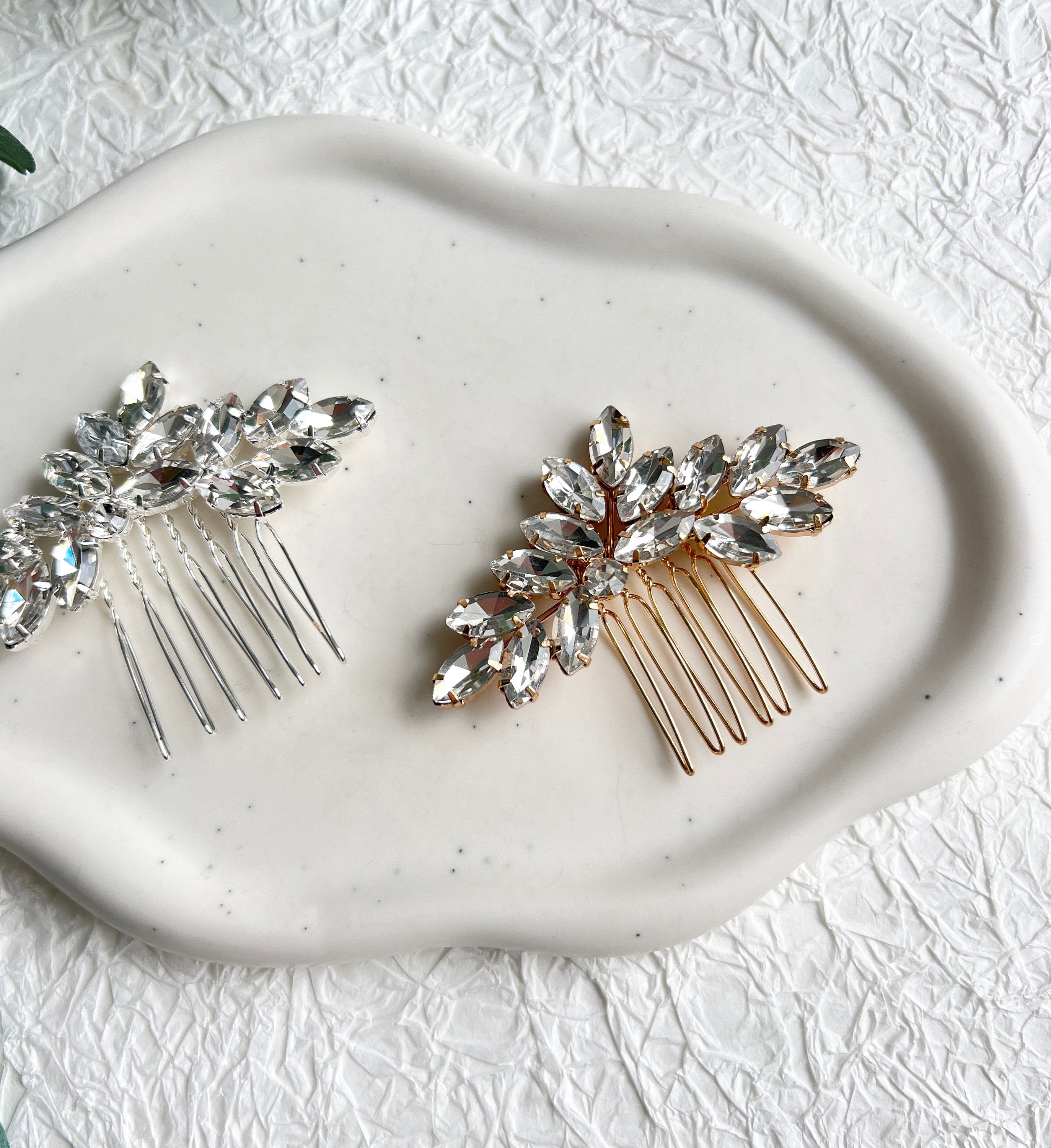 Braut Haarschmuck, Haarkamm, Silber oder Gold, funkelnde Strass Steine, Brautschmuck, - Gold-Brauthaarschmuck-Schmuckblüte