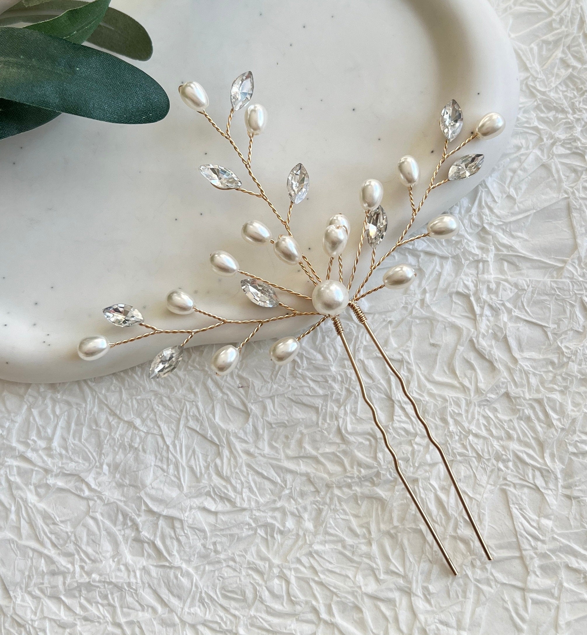 Braut Haarschmuck, Haarspange, Gold, weiße Perlen und Strass Steine, Haarnadeln, Brautschmuck,-Brauthaarschmuck-Schmuckblüte
