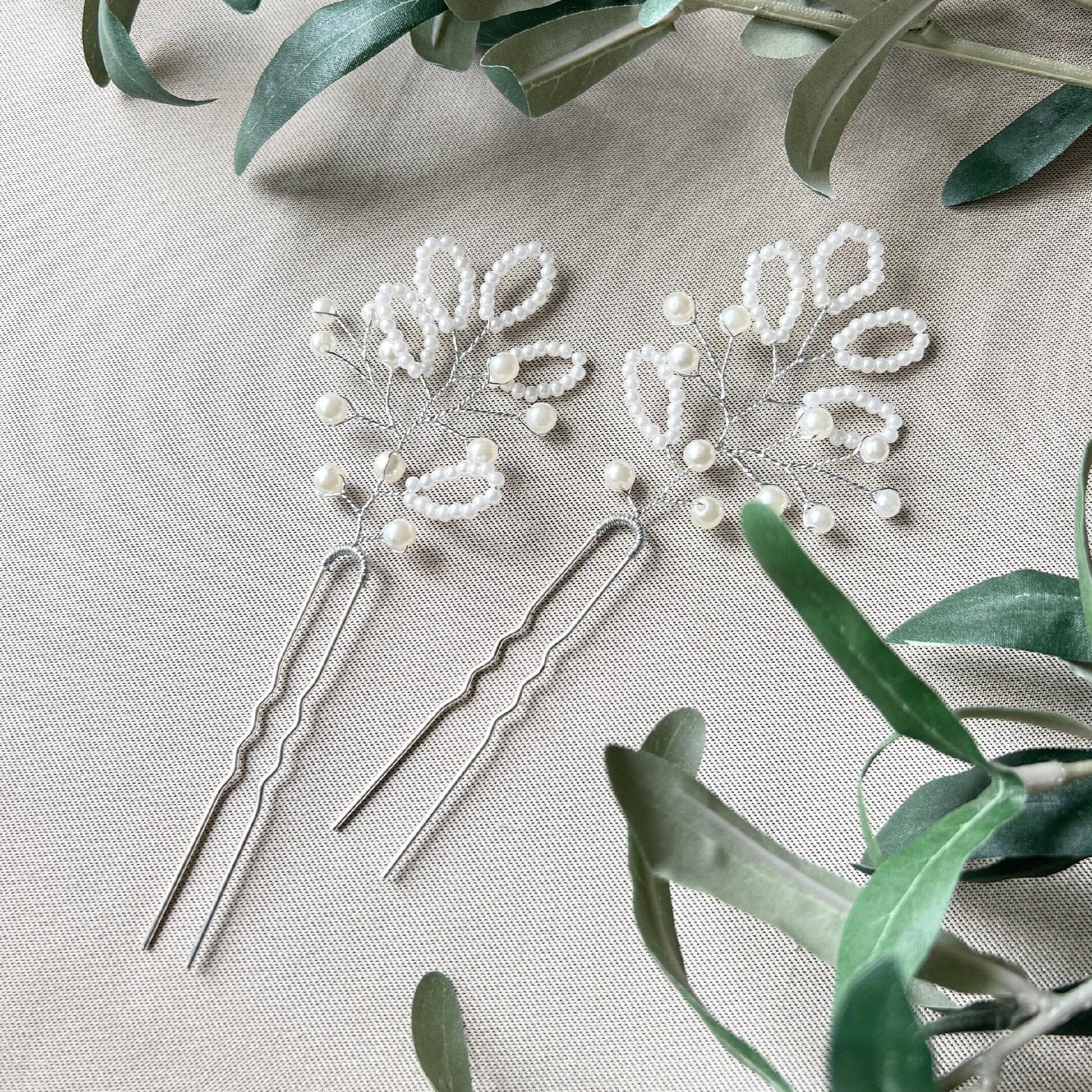 Braut Haarschmuck Set 2 Stück Haarspange Silber mit weißen Perlen Haarnadeln Brautschmuck-Brauthaarschmuck-Schmuckblüte