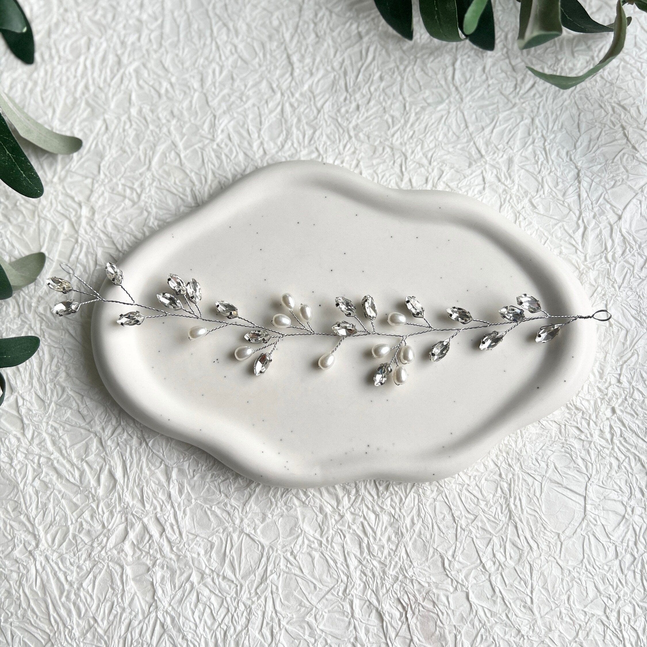 Braut Haarschmuck, Silber Haarrebe mit Perlen, Strass, Haar Hochzeit, Brautschmuck,-Brauthaarschmuck-Schmuckblüte
