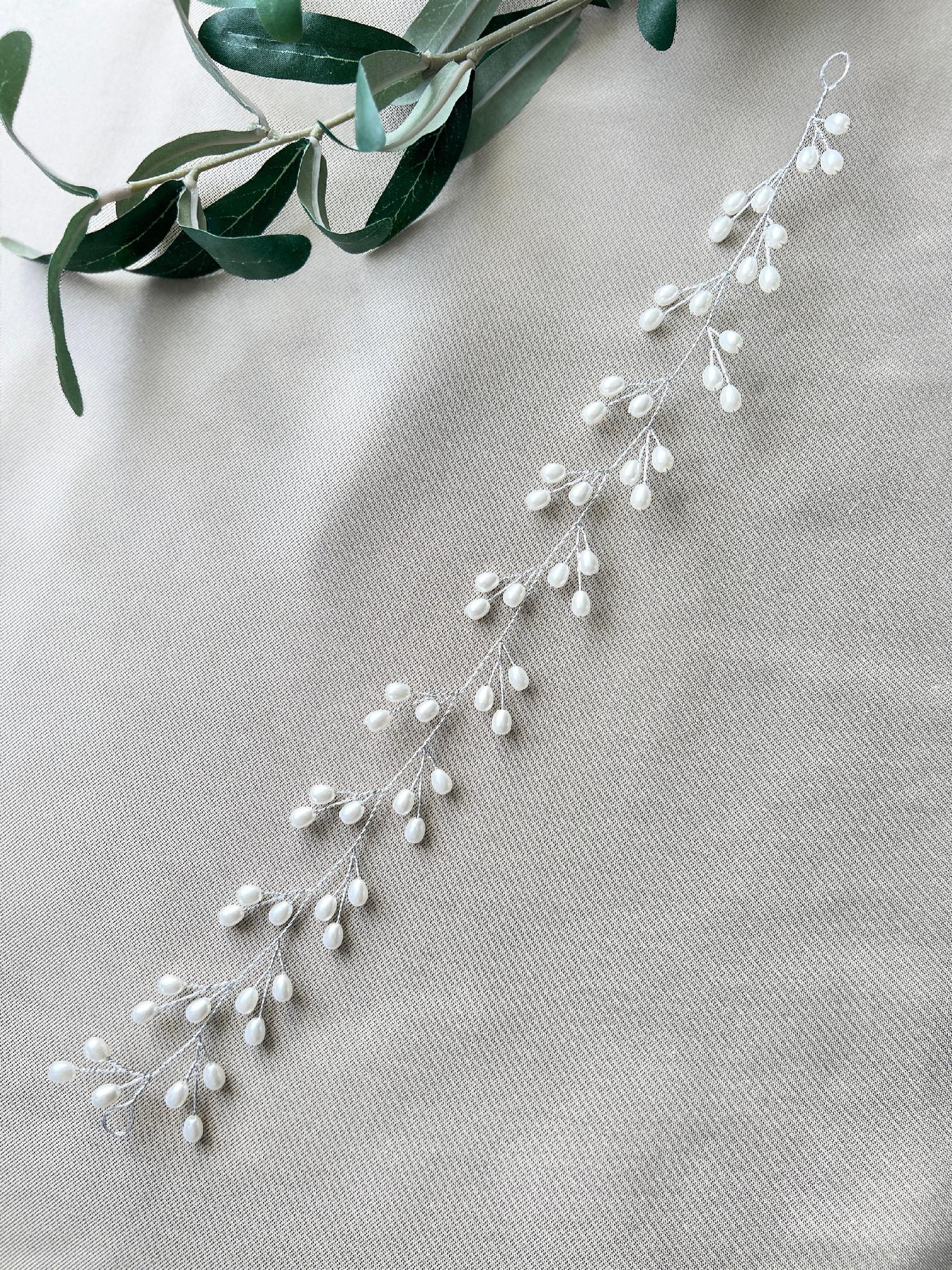 Braut Haarschmuck, Silber mit Perlen, Hochzeit, Brautschmuck, Hochzeitshaarband, Haarkranz, Haarranke, Haarrebe, Brautfrisur-Brauthaarschmuck-Schmuckblüte