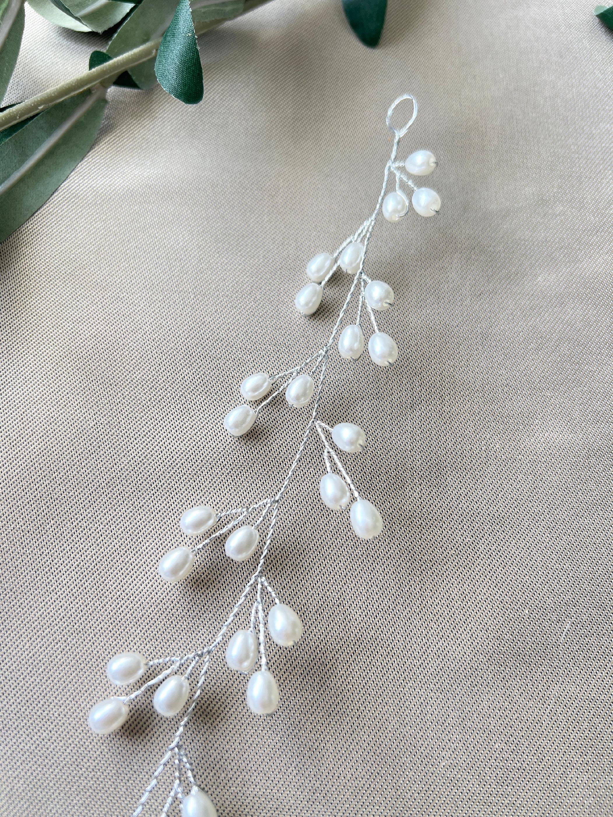Braut Haarschmuck, Silber mit Perlen, Hochzeit, Brautschmuck, Hochzeitshaarband, Haarkranz, Haarranke, Haarrebe, Brautfrisur-Brauthaarschmuck-Schmuckblüte