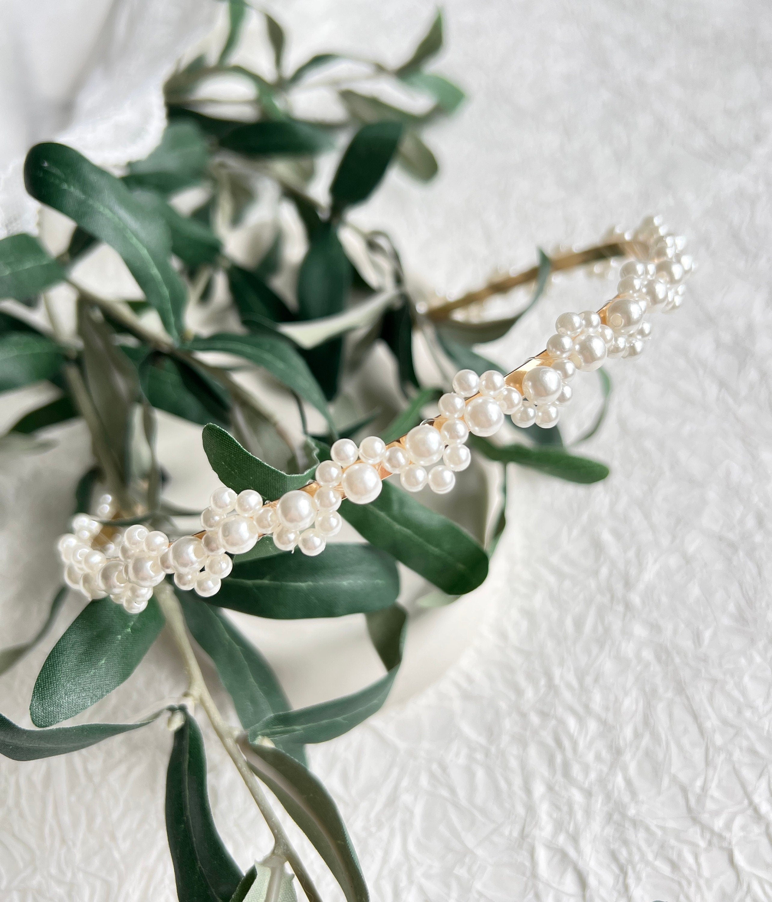 Braut Haarschmuck, Weiß, Gold, Perlen Schmuck, Haarreif, Hochzeit, Brauthaarschmuck, Brautschmuck,-Brauthaarschmuck-Schmuckblüte