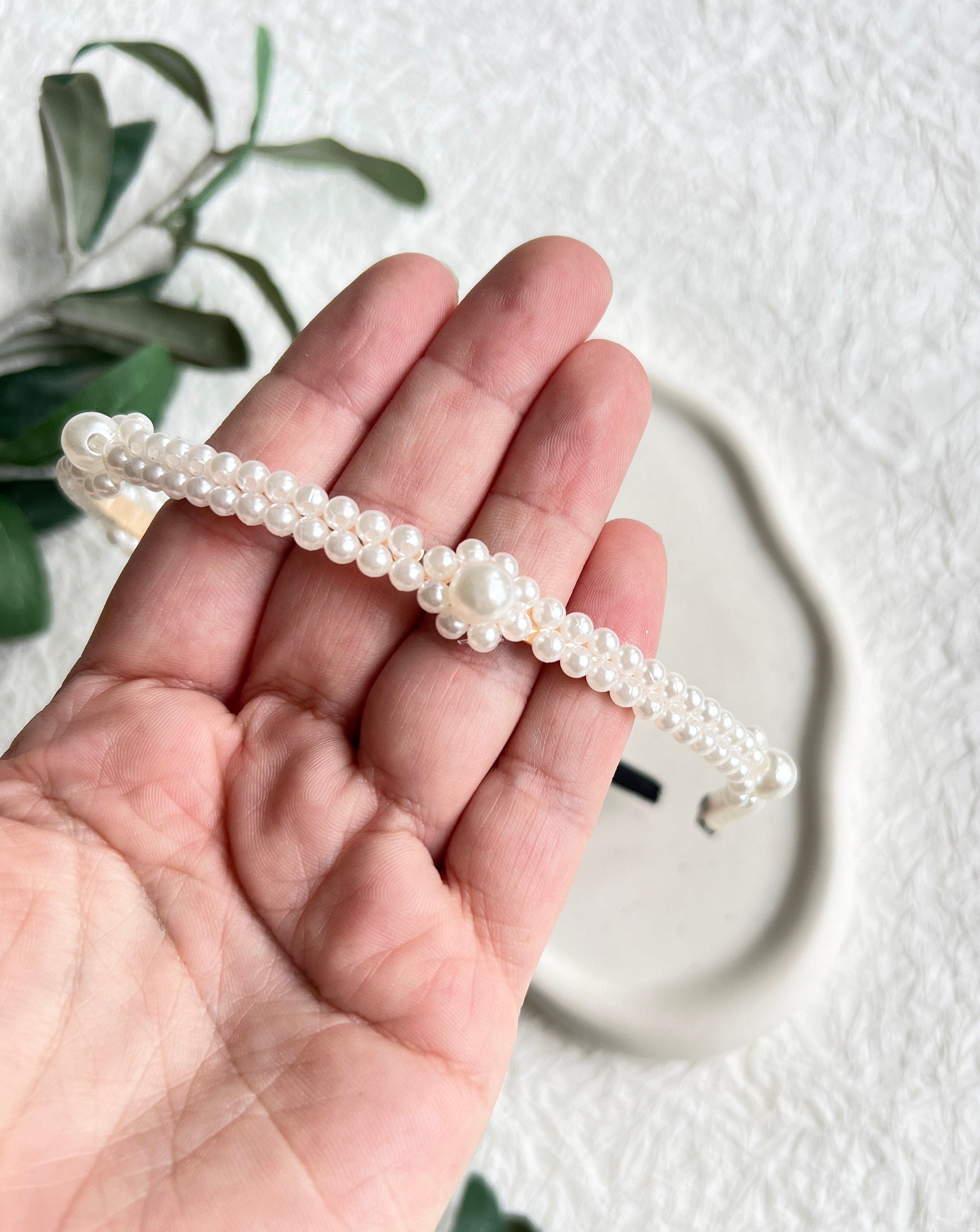 Braut Haarschmuck, Weiß, Gold, Perlen Schmuck, Haarreif, Hochzeit, Brauthaarschmuck, Brautschmuck,-Brauthaarschmuck-Schmuckblüte
