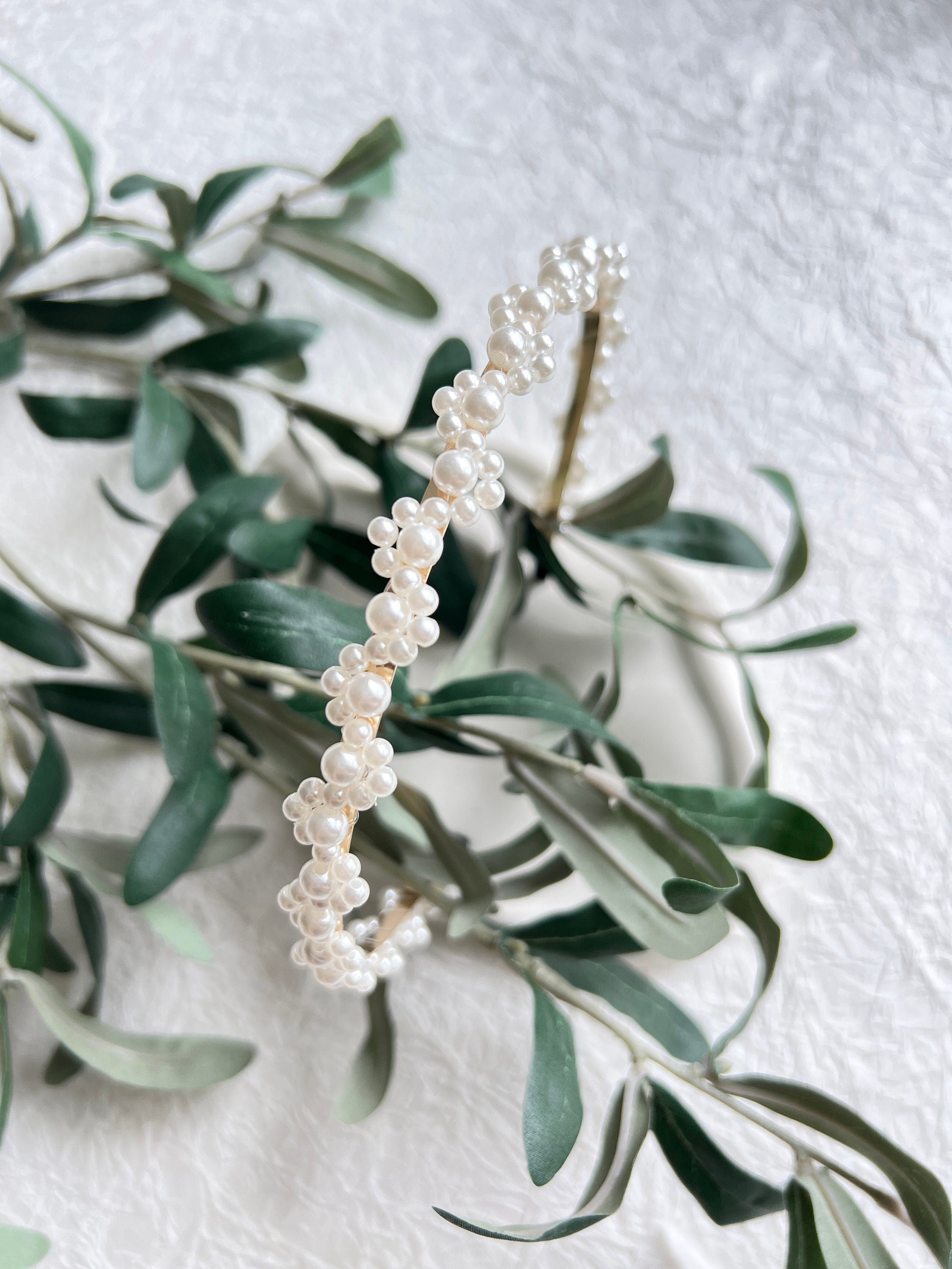 Braut Haarschmuck, Weiß, Gold, Perlen Schmuck, Haarreif, Hochzeit, Brauthaarschmuck, Brautschmuck,-Brauthaarschmuck-Schmuckblüte