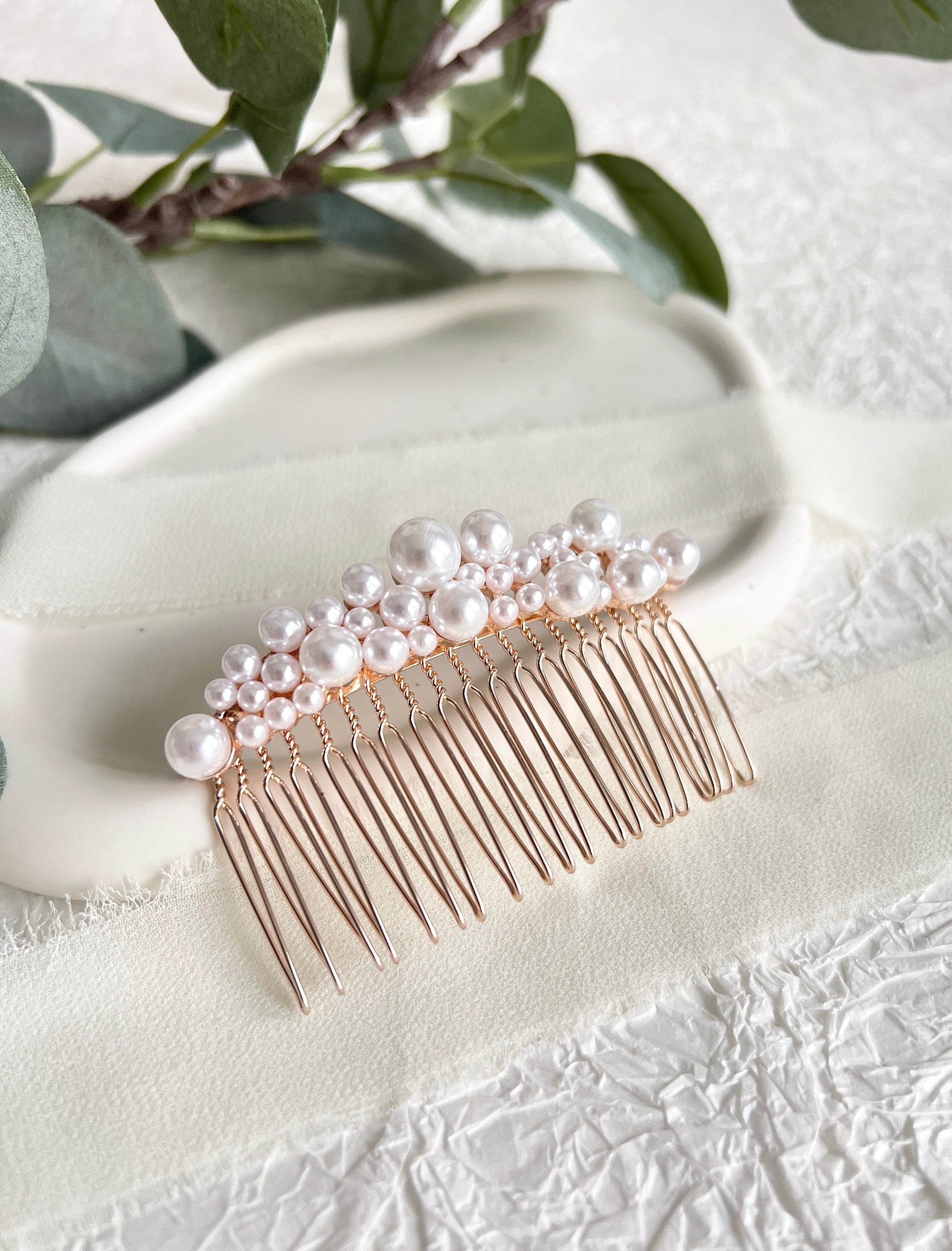 Braut Haarschmuck, eleganter Haarkamm, weiße Perlen, Roségold, Hochzeit, Brautfrisur - Silber-Brauthaarschmuck-Schmuckblüte