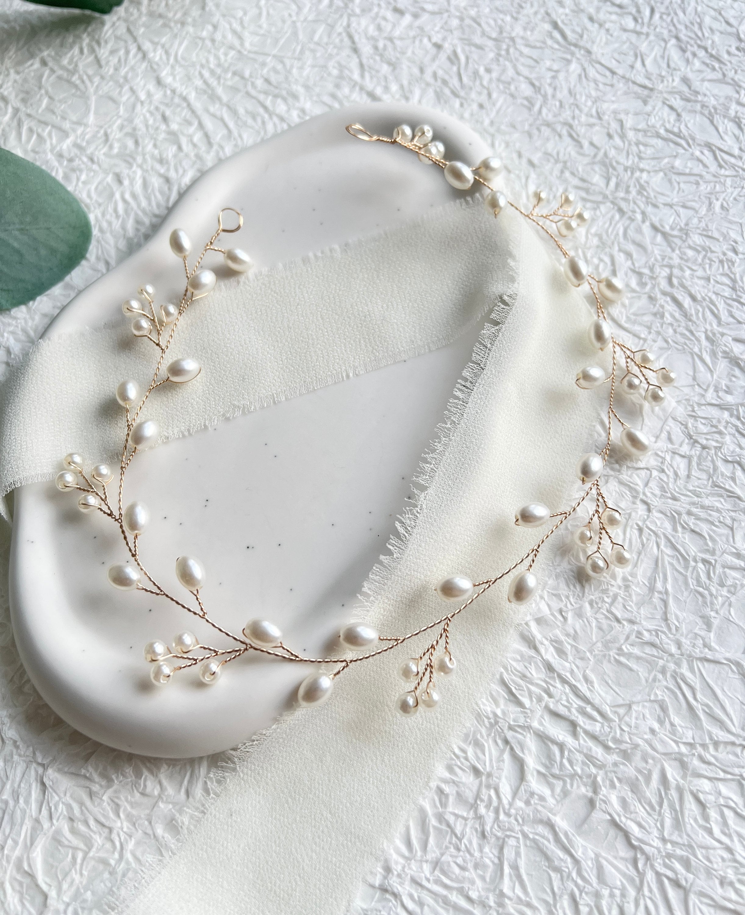 Braut Haarschmuck, hell gold mit Perlen, Haar Hochzeit, Brautschmuck, Hochzeitshaarband, Haarkranz,-Brauthaarschmuck-Schmuckblüte