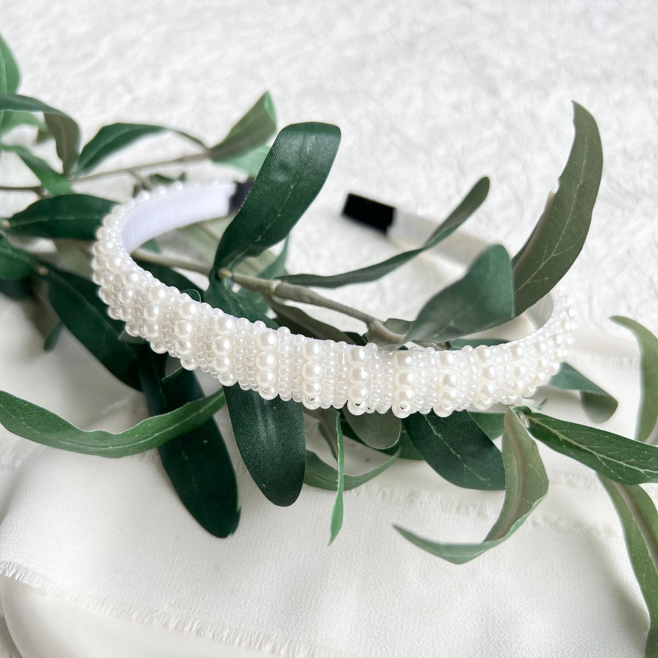 Braut Haarschmuck, weiße Perlen, Haarreif, Hochzeit Schmuck, Perlenhaarreif, Perlenschmuck,-Brauthaarschmuck-Schmuckblüte