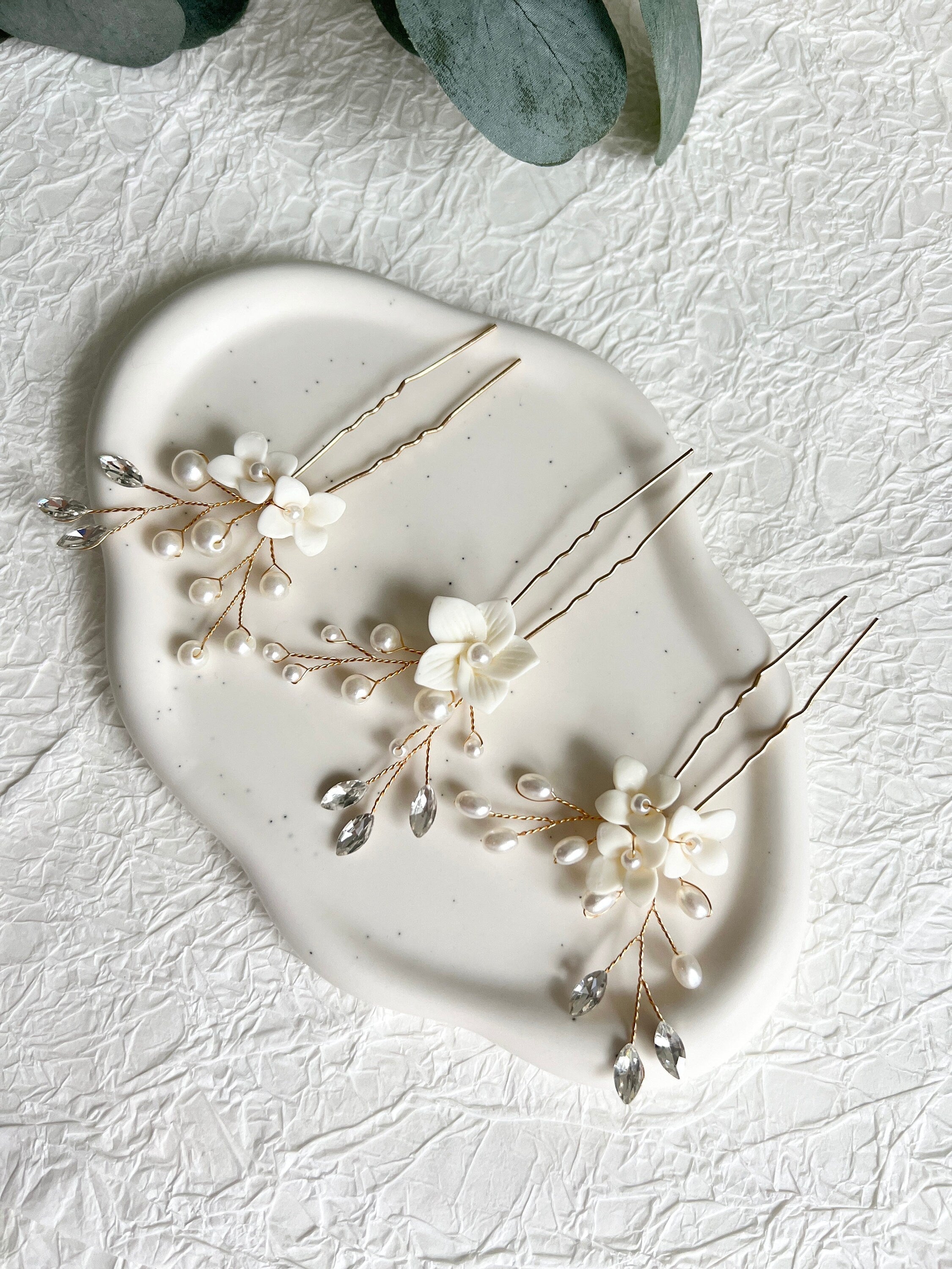 Braut Haarspangen, 3 Stück, Gold mit weißen Perlen Blüten, Strass und Perlen Brautschmuck Braut-Brauthaarschmuck-Schmuckblüte