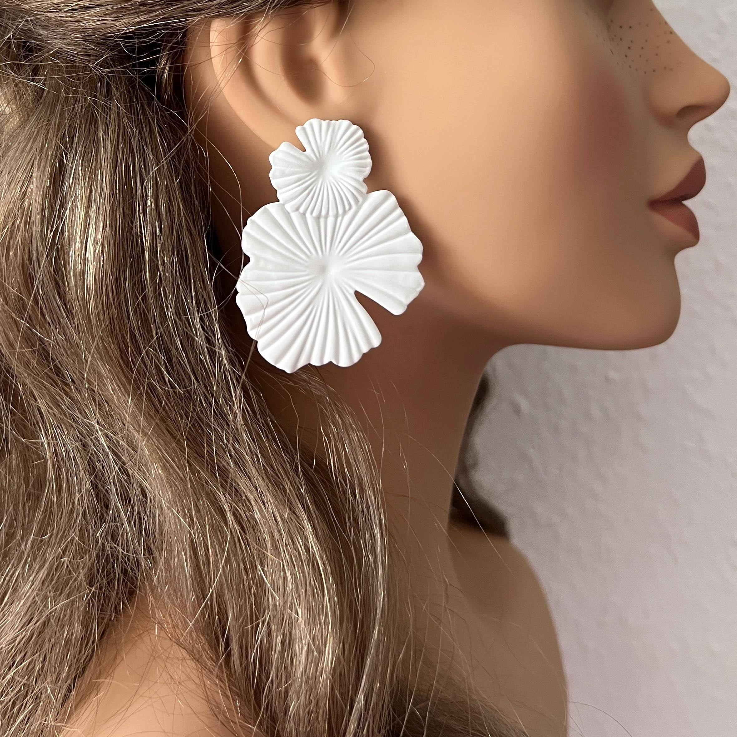 Ohrringe, Braut, weiße Blätter, Ginkgo, moderne Ohrstecker, Standesamt, Brautschmuck, Brautohrringe