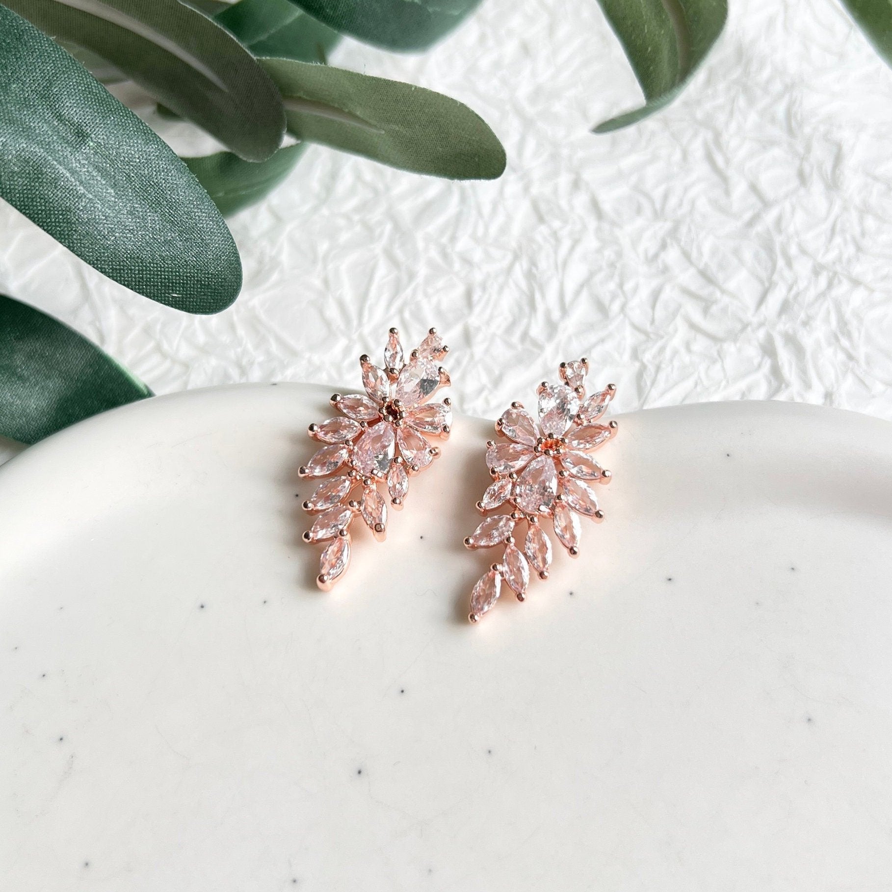 Brautschmuck, feine Ohrringe mit funkelnden Cubic Zirkoniasteinen, Schmuck Hochzeit, Brautjungfer, Geschenk für Sie, Geburtstagsgeschenk Frauen, Weihnachtsgeschenk Ohrstecker