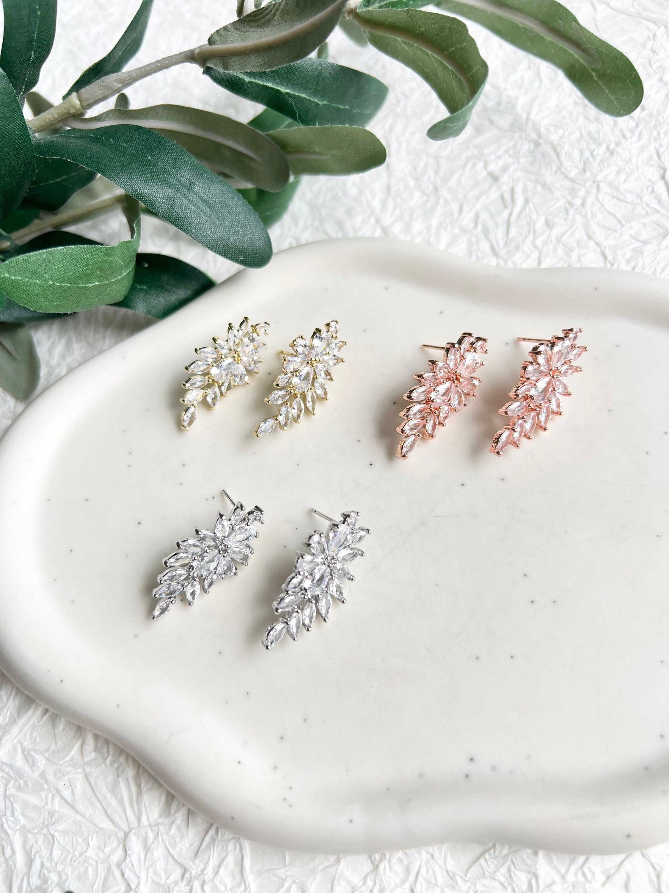 Brautohrringe, Silber, Gold oder Roségold, glänzende Ohrstecker, Brautschmuck, feine Ohrringe mit funkelnden Cubic Zirkoniasteinen, Schmuck Hochzeit, Brautjungfer, Geschenk für Sie, Geburtstagsgeschenk Frauen, Weihnachtsgeschenk Ohrstecker