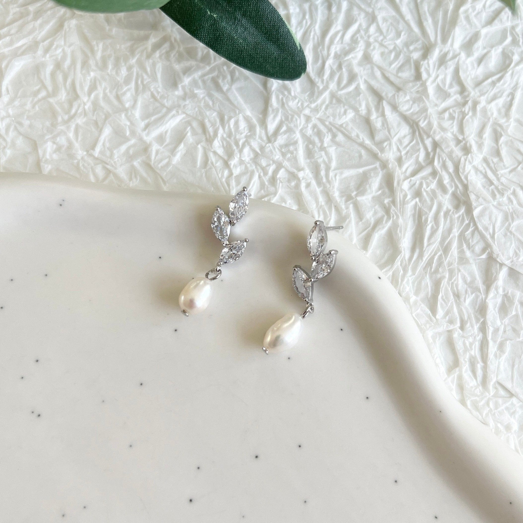 Braut Ohrringe, Roségold, Silber, Perlenschmuck, funkelnder Brautschmuck, Hochzeit - Silber-Ohrringe-Schmuckblüte