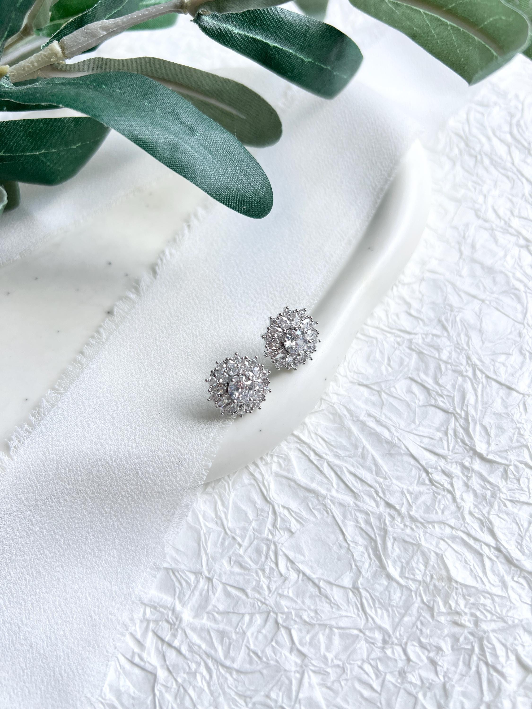 Ohrstecker, Silber, Brautohrringe, silberne Ohrringe, glänzender Brautschmuck, Schmuck Hochzeit, feiner Ohrschmuck, Braut, Brautjungfer, Trauzeugin