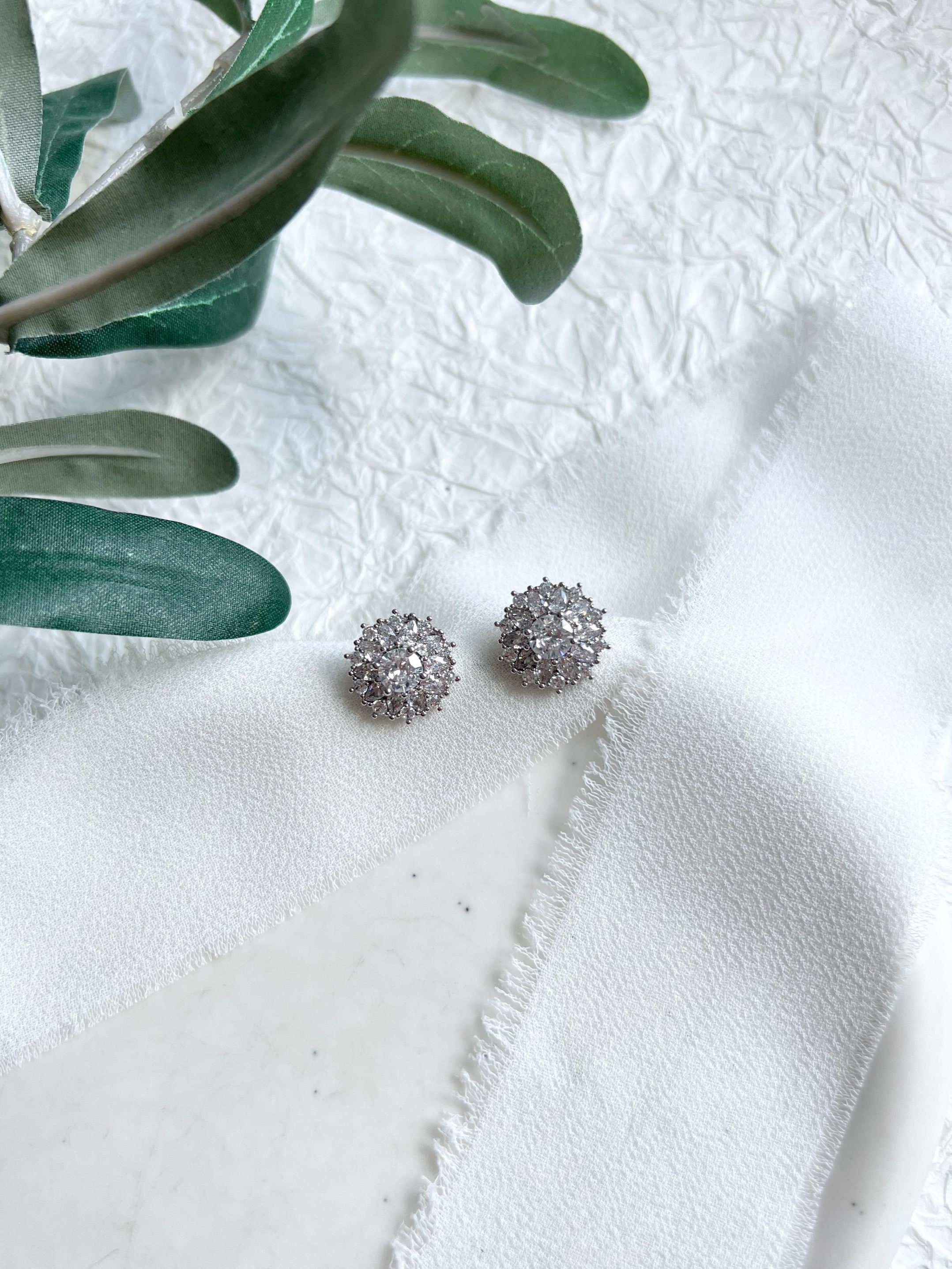 Ohrstecker, Silber, Brautohrringe, silberne Ohrringe, glänzender Brautschmuck, Schmuck Hochzeit, feiner Ohrschmuck, Braut, Brautjungfer, Trauzeugin