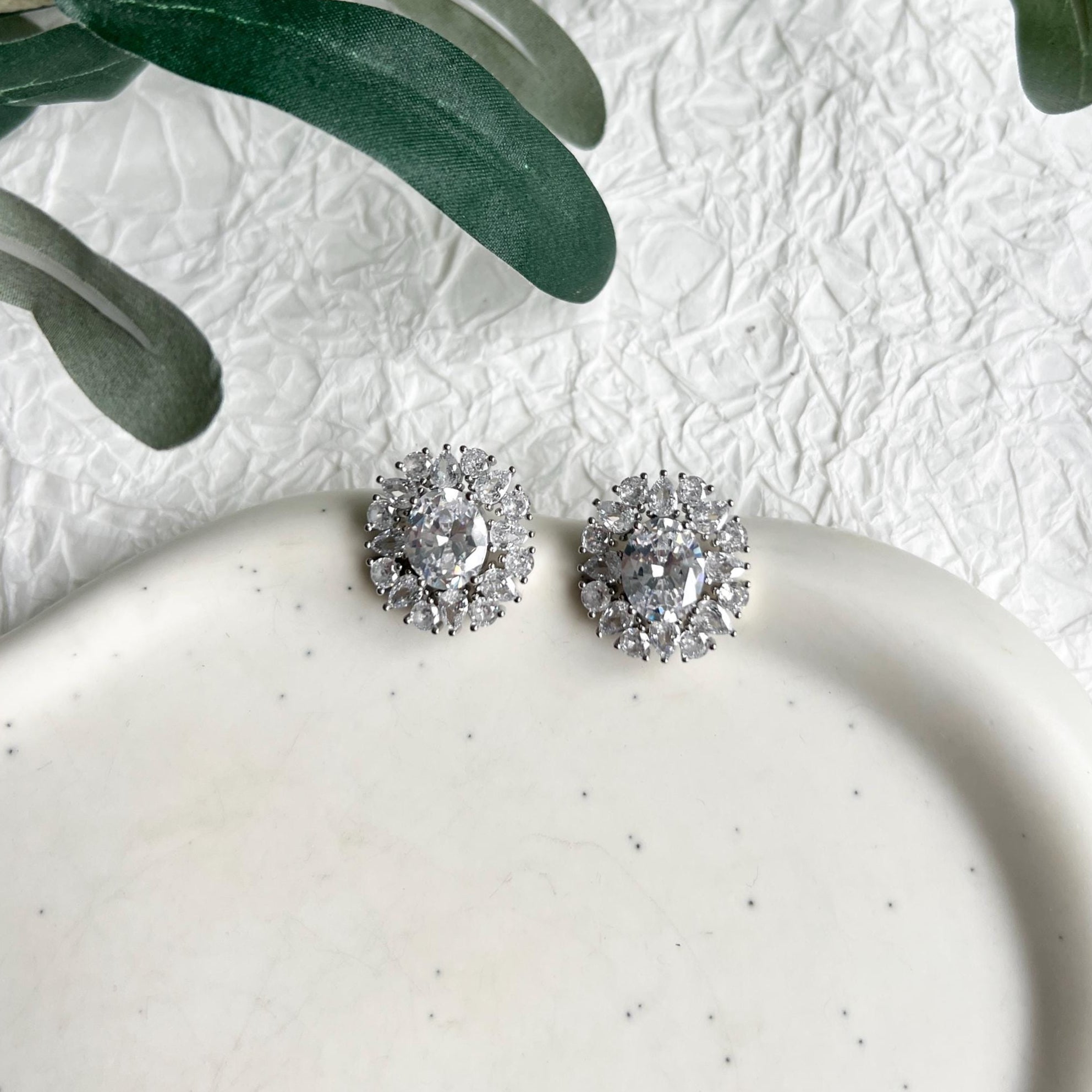 Ohrstecker, Silber, Brautohrringe, silberne Ohrringe, glänzender Brautschmuck, Schmuck Hochzeit, feiner Ohrschmuck, Braut, Brautjungfer, Trauzeugin