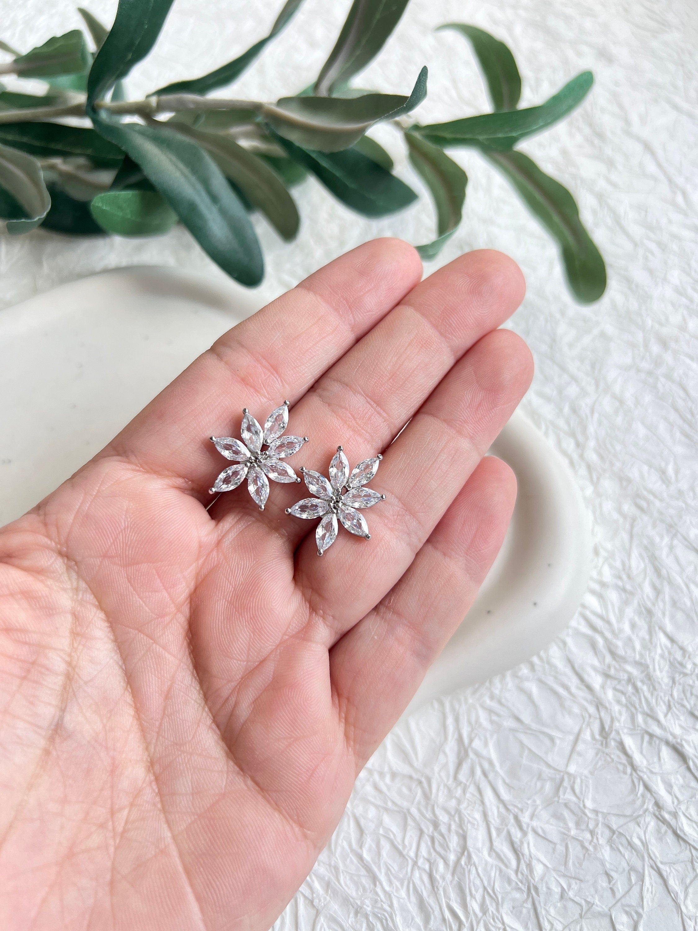 Ohrstecker Silber, Brautohrringe, funkelnde Cubic-Zirconia-Steine, Ohrringe Braut, Standesamt, moderner Schmuck Hochzeit, Brautjungfer, Trauzeugin