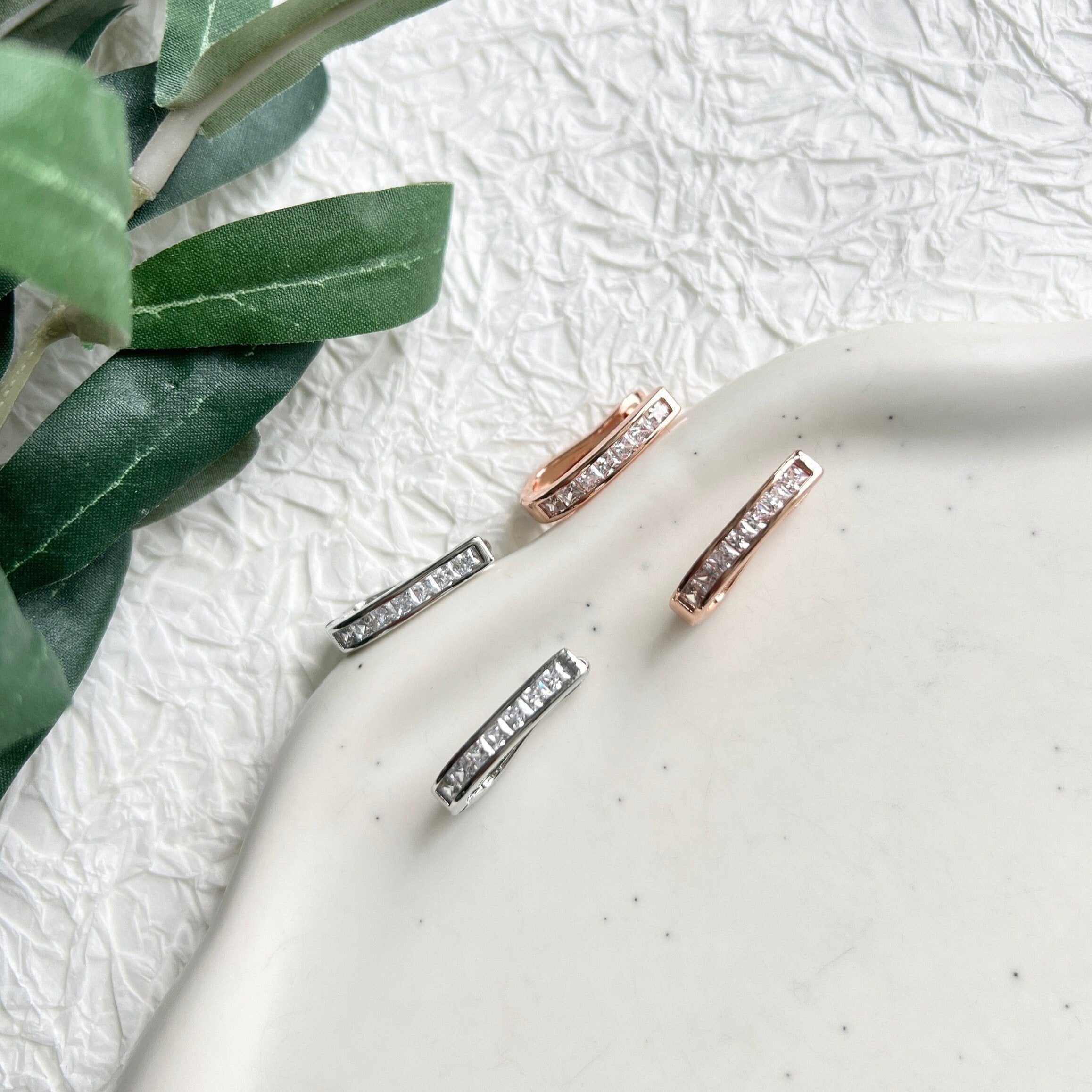 Braut Ohrringe, Silber oder Roségold, Creolen, funkelnde Cubic Zirconia Steine, Ohrschmuck - Silber-Ohrringe-Schmuckblüte