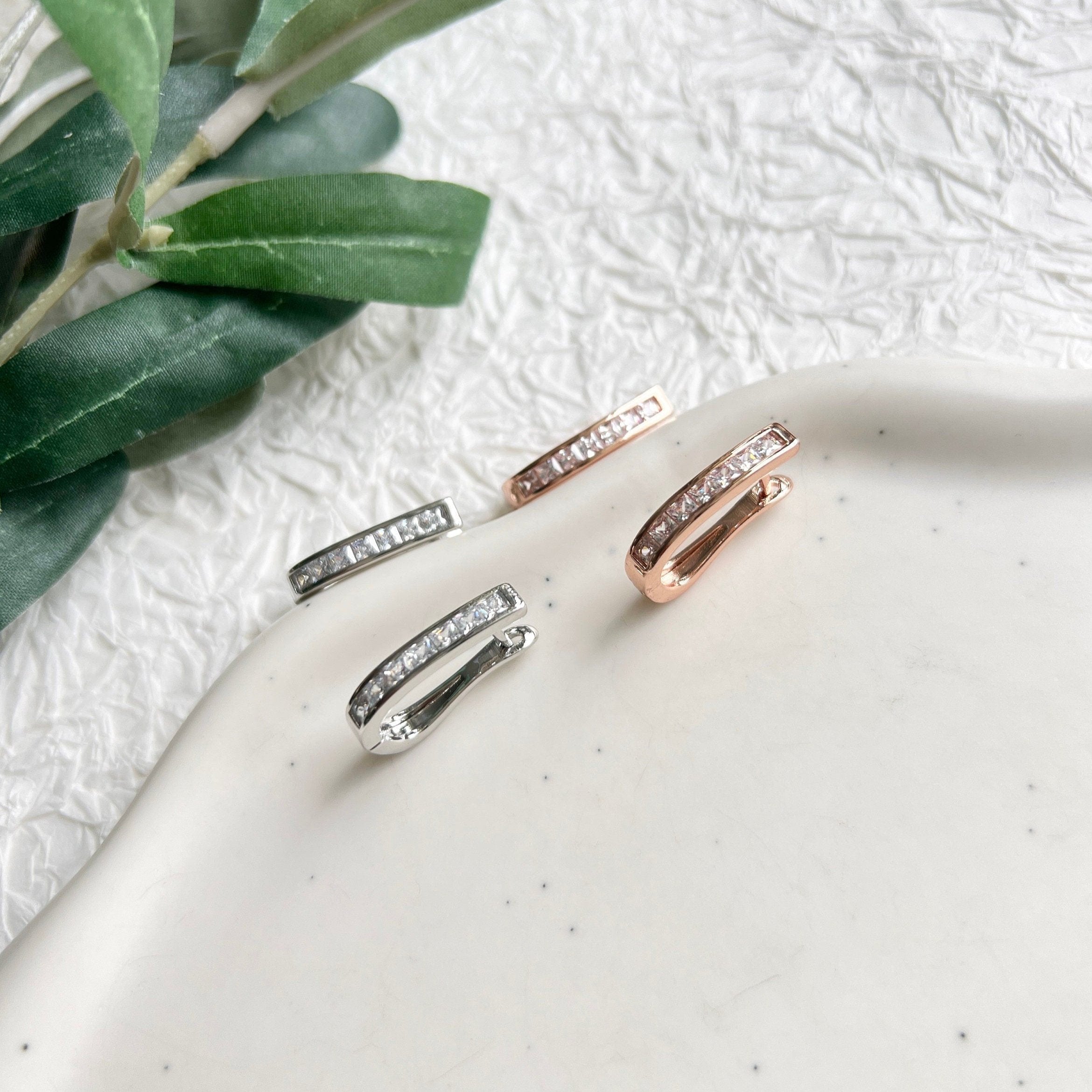 Braut Ohrringe, Silber oder Roségold, Creolen, funkelnde Cubic Zirconia Steine, - Roségold-Ohrringe-Schmuckblüte