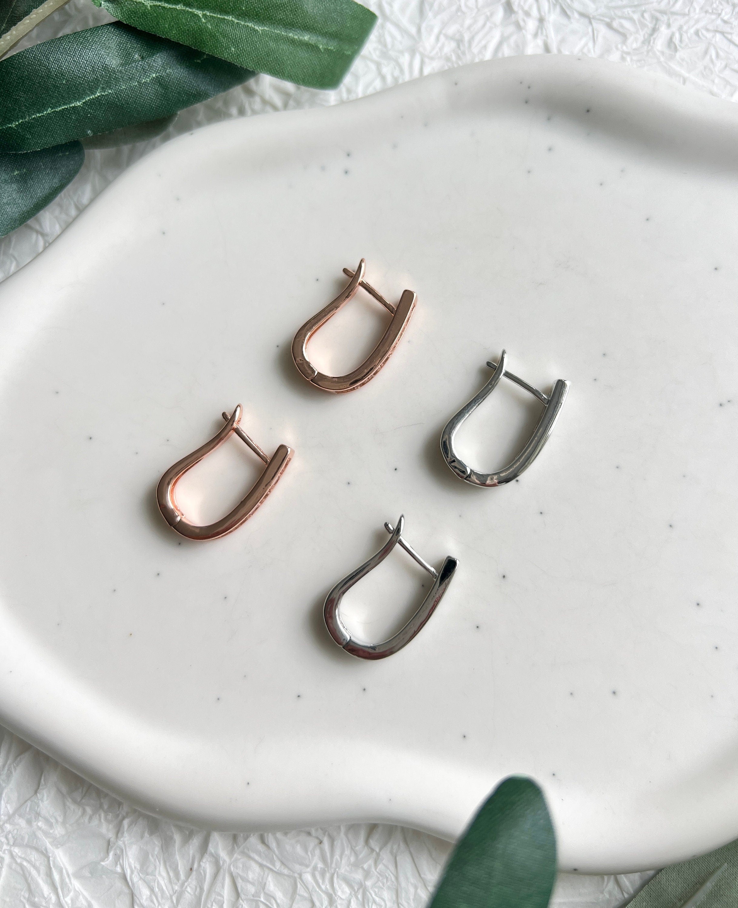 Braut Ohrringe, Silber oder Roségold, Creolen, funkelnde Cubic Zirconia Steine, - Roségold-Ohrringe-Schmuckblüte