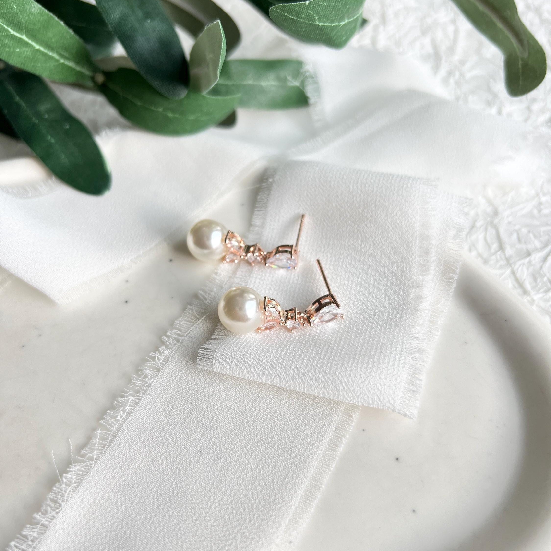 Brautohrringe, Perlen, Perlenohrringe, Roségold oder Silber, Brautschmuck, Ohrringe für die Hochzeit, Brautjungfer, Geschenk für sie, Geburtstagsgeschenk, Weihnachten