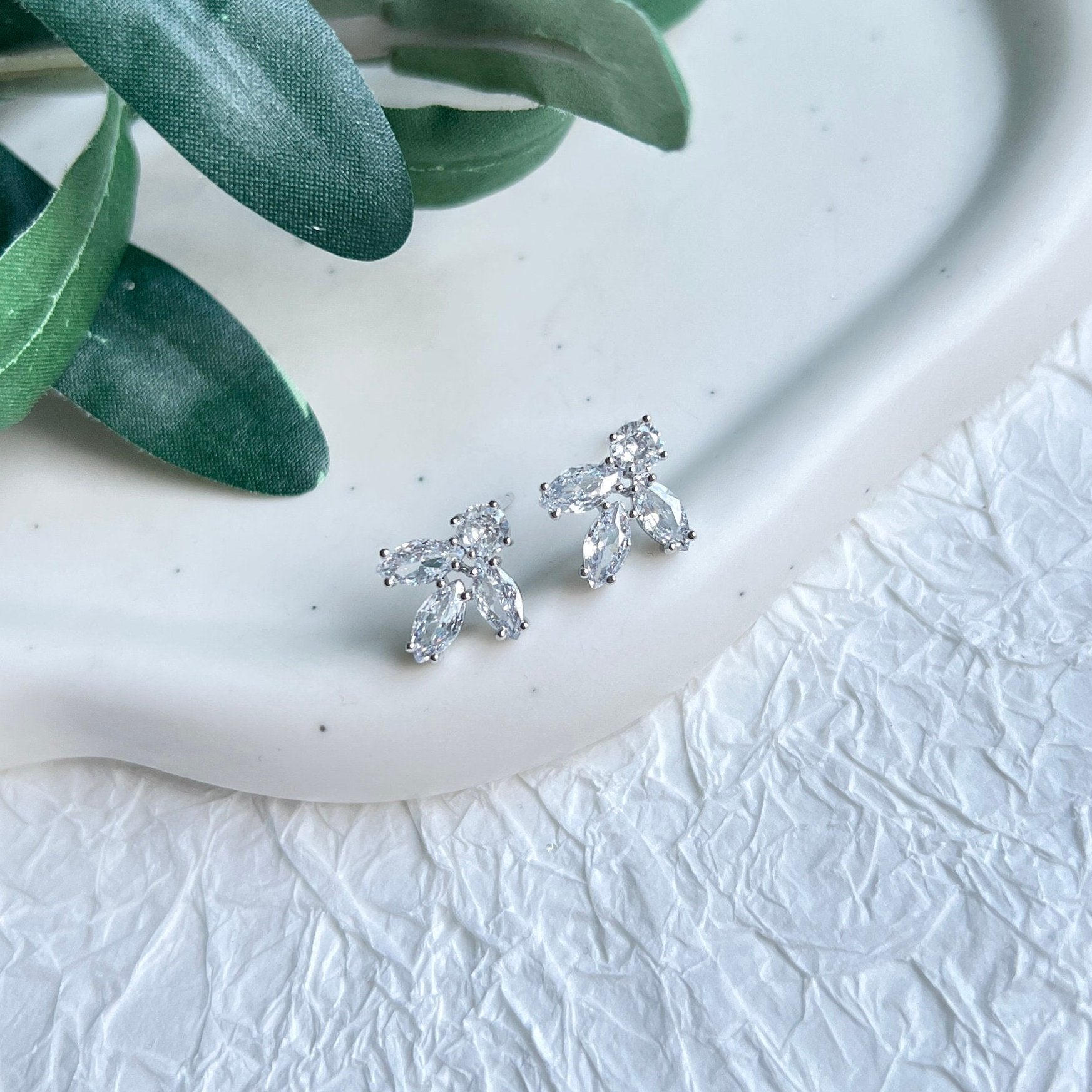 funkelnde Ohrstecker, Silber, silberne Ohrringe, Standesamt, feiner Brautschmuck, Brautohrringe