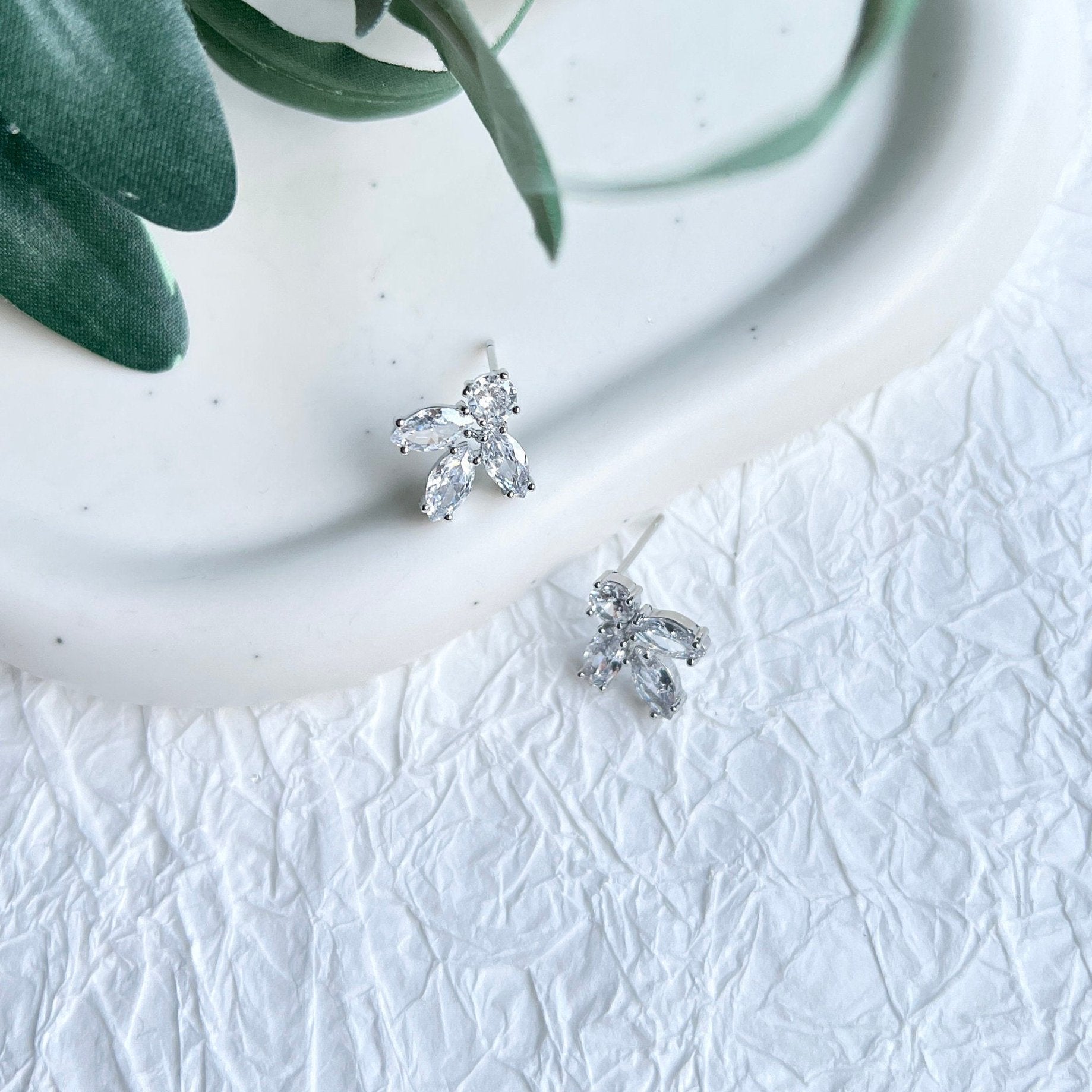 funkelnde Ohrstecker, Silber, silberne Ohrringe, Standesamt, feiner Brautschmuck, Brautohrringe
