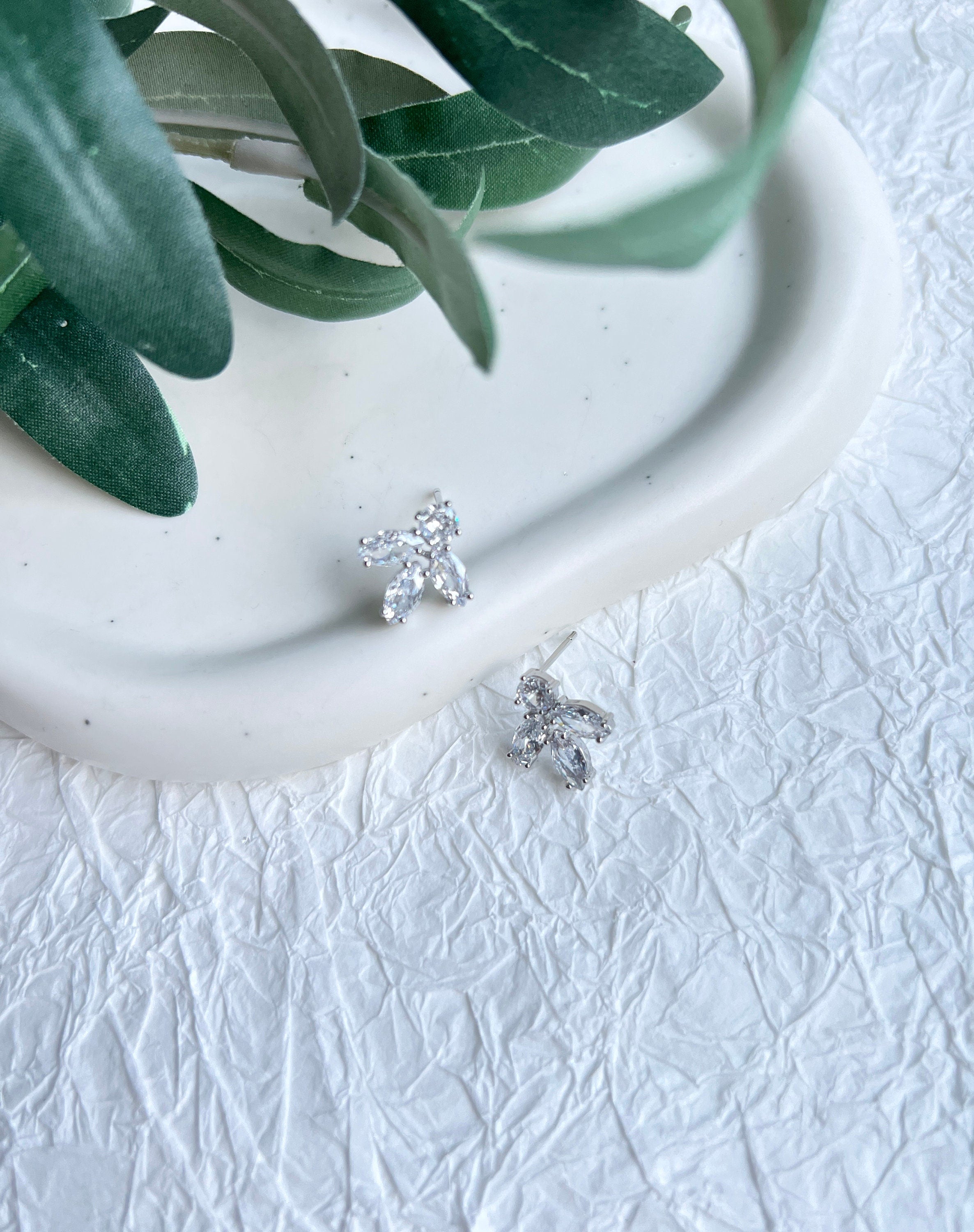 funkelnde Ohrstecker, Silber, silberne Ohrringe, Standesamt, feiner Brautschmuck, Brautohrringe
