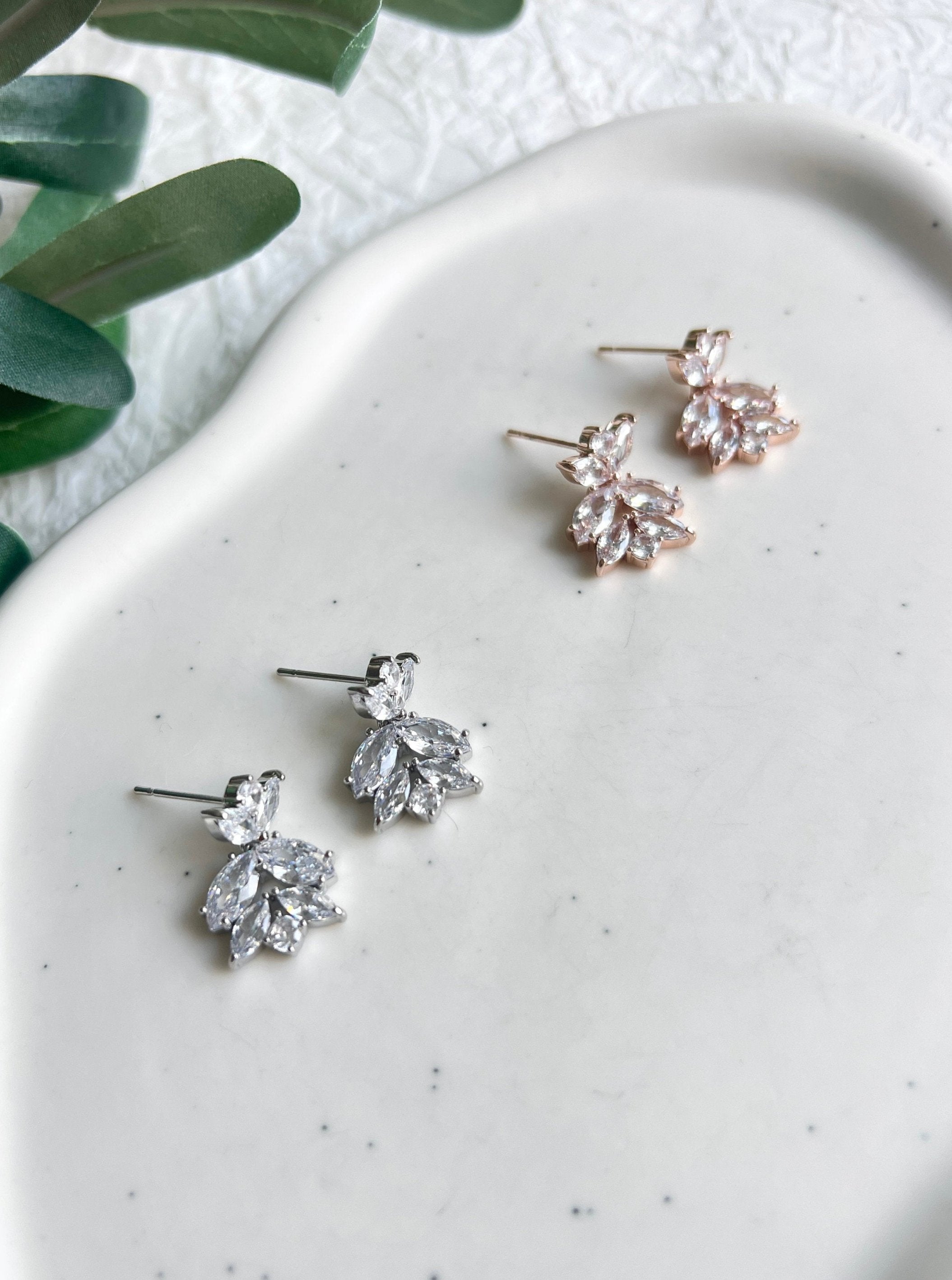 Braut Ohrringe, funkelnde Cubic Zirconia Steine, Silber oder Roségold, elegante - Roségold-Ohrringe-Schmuckblüte