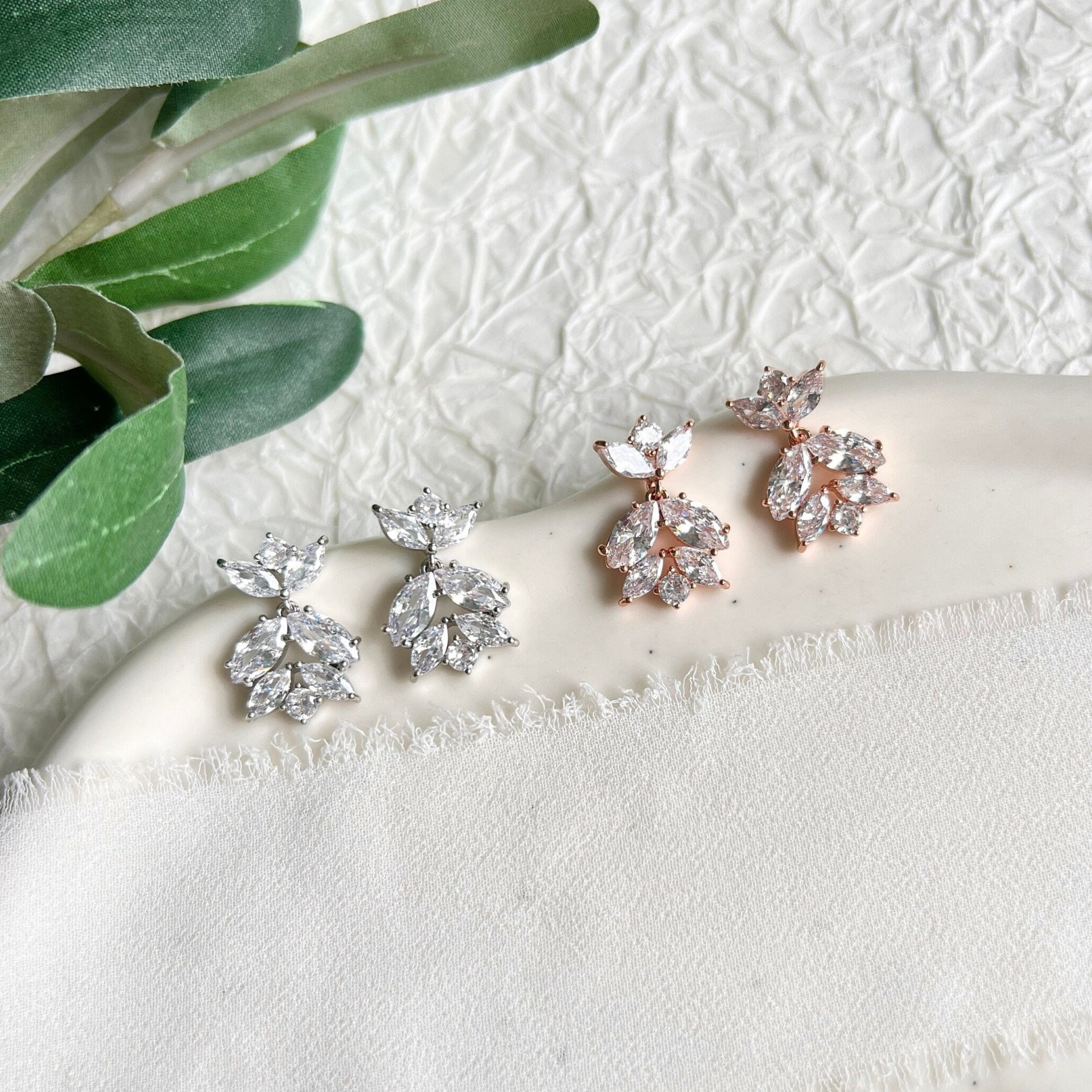 Braut Ohrringe, funkelnde Cubic Zirconia Steine, Silber oder Roségold, elegante - Roségold-Ohrringe-Schmuckblüte