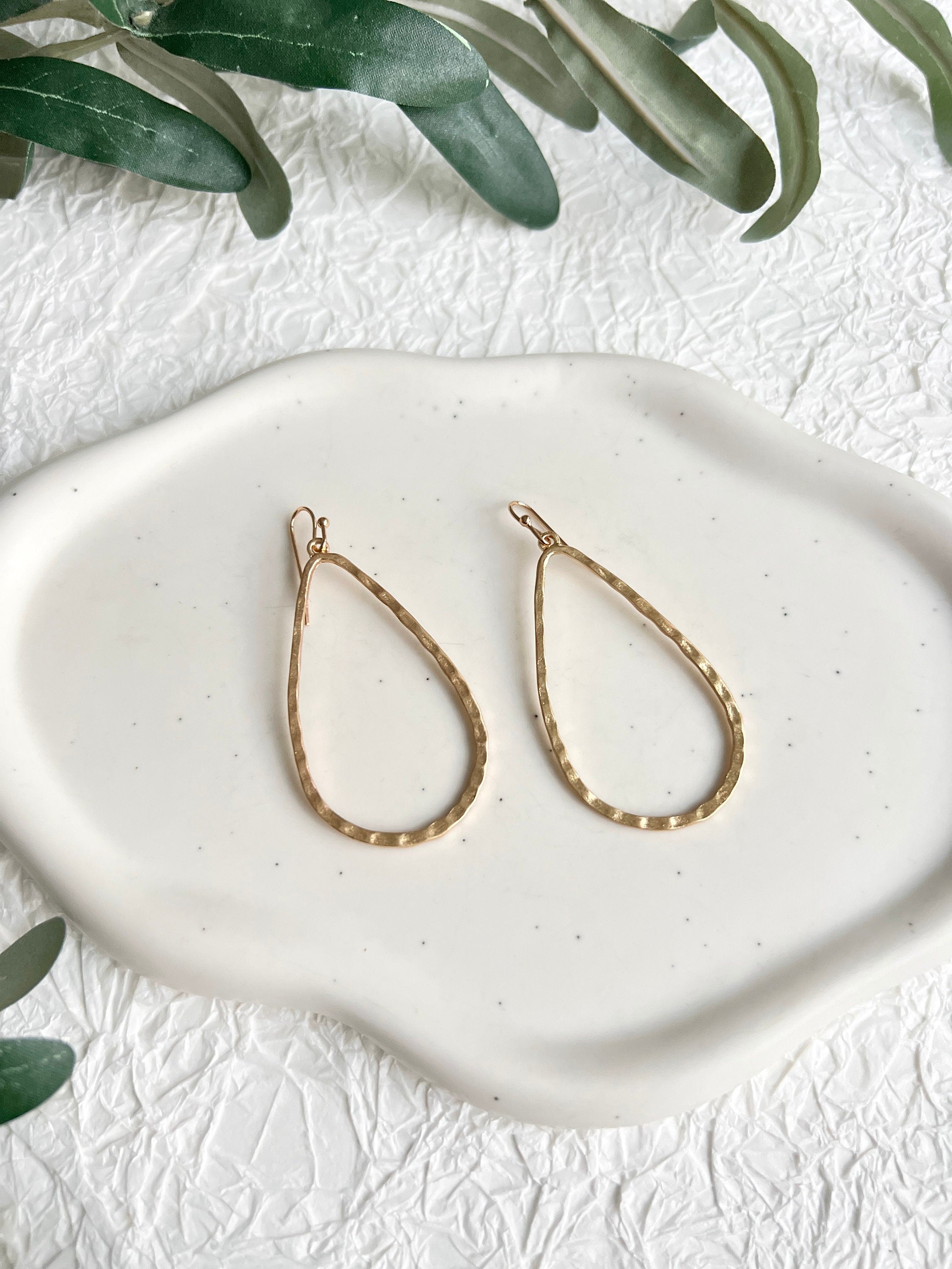 Braut Ohrringe gold, Ovale Hängeohrringe, eleganter Ohrschmuck, lange Brautohrringe, moderner-Ohrringe-Schmuckblüte