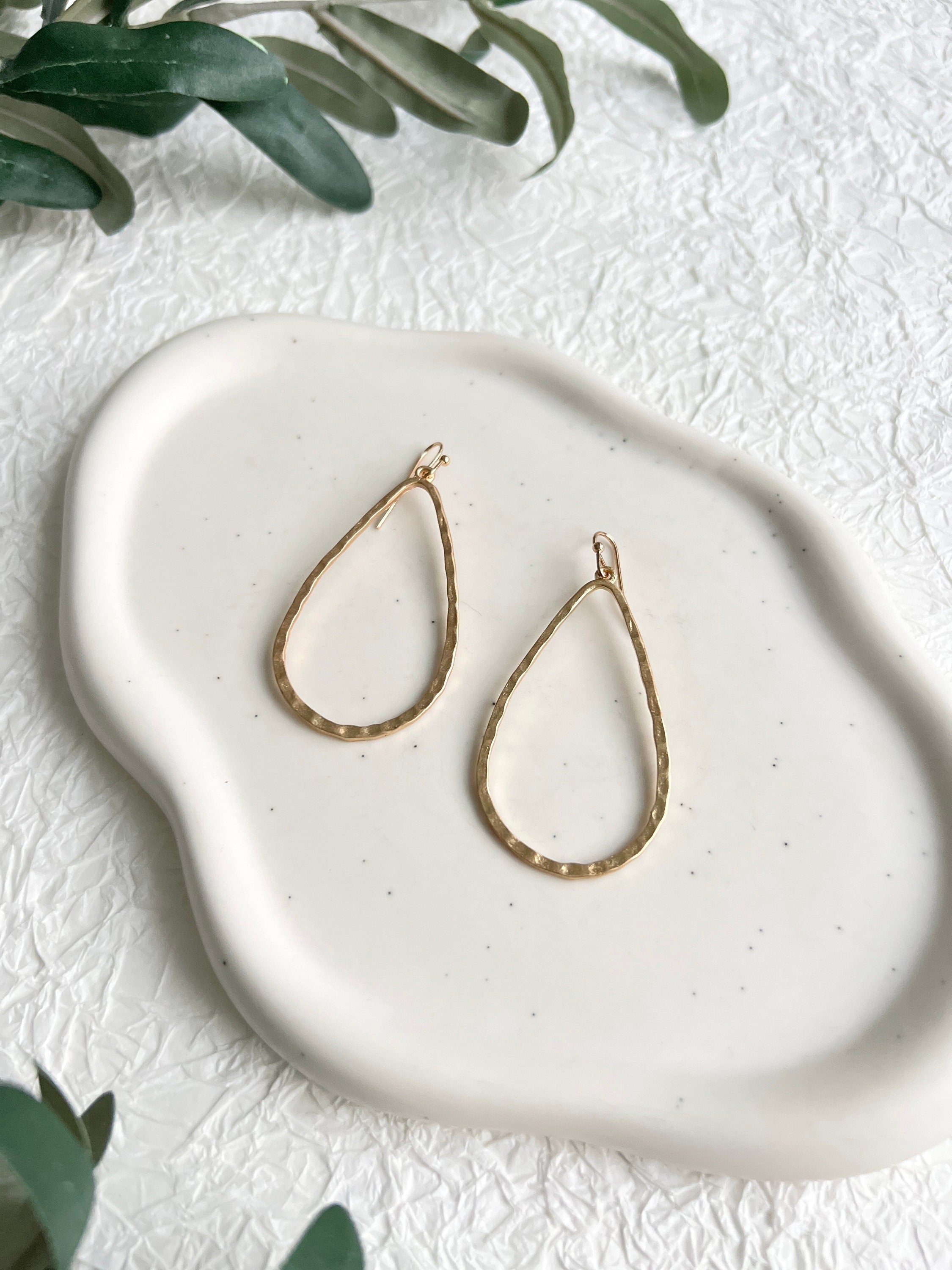 Braut Ohrringe gold, Ovale Hängeohrringe, eleganter Ohrschmuck, lange Brautohrringe, moderner-Ohrringe-Schmuckblüte