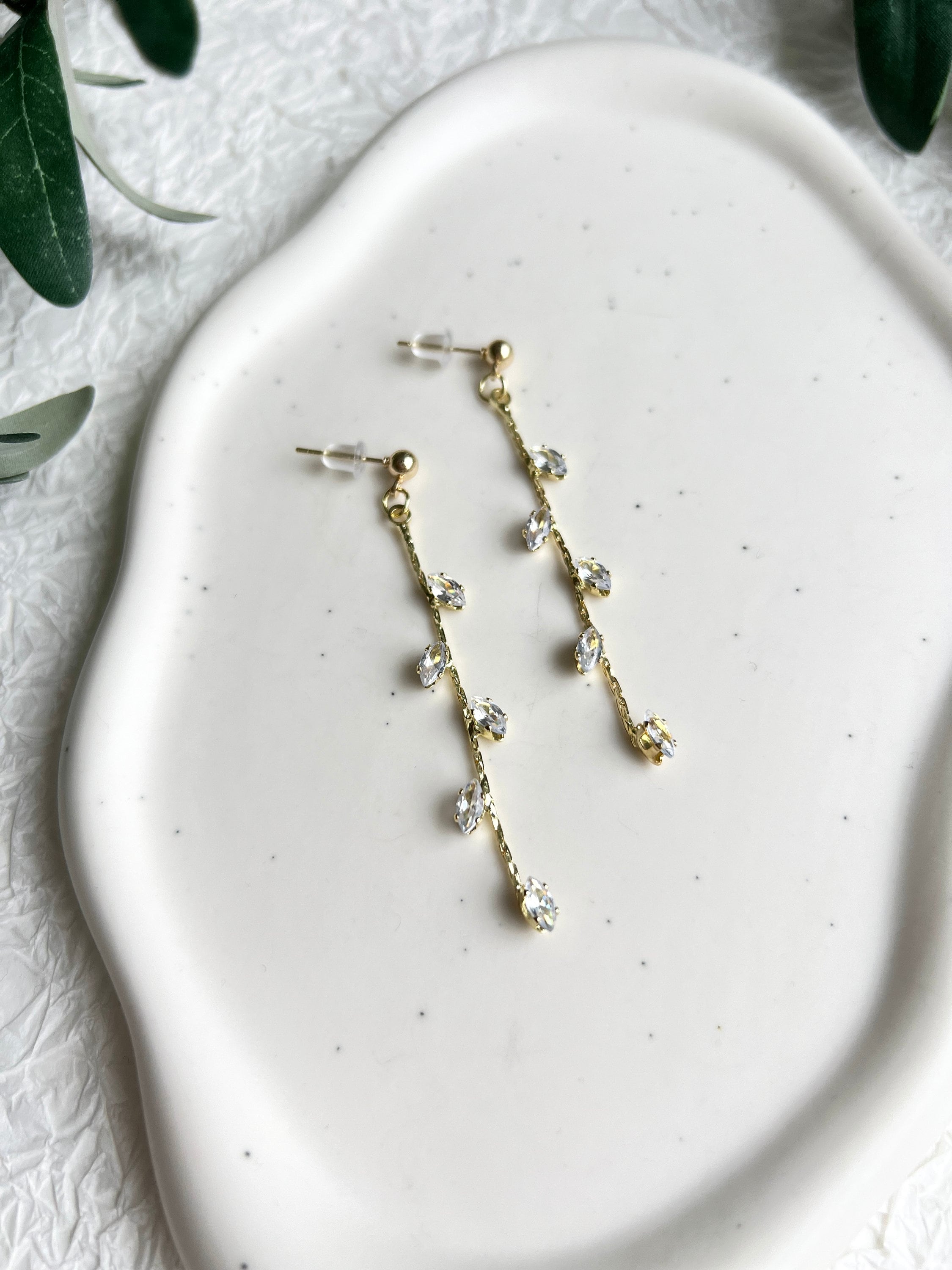 Braut Ohrringe, gold, funkelnde Hängeohrringe, Tropfen, Brautschmuck, glitzernde Cubic Zirconia-Ohrringe-Schmuckblüte