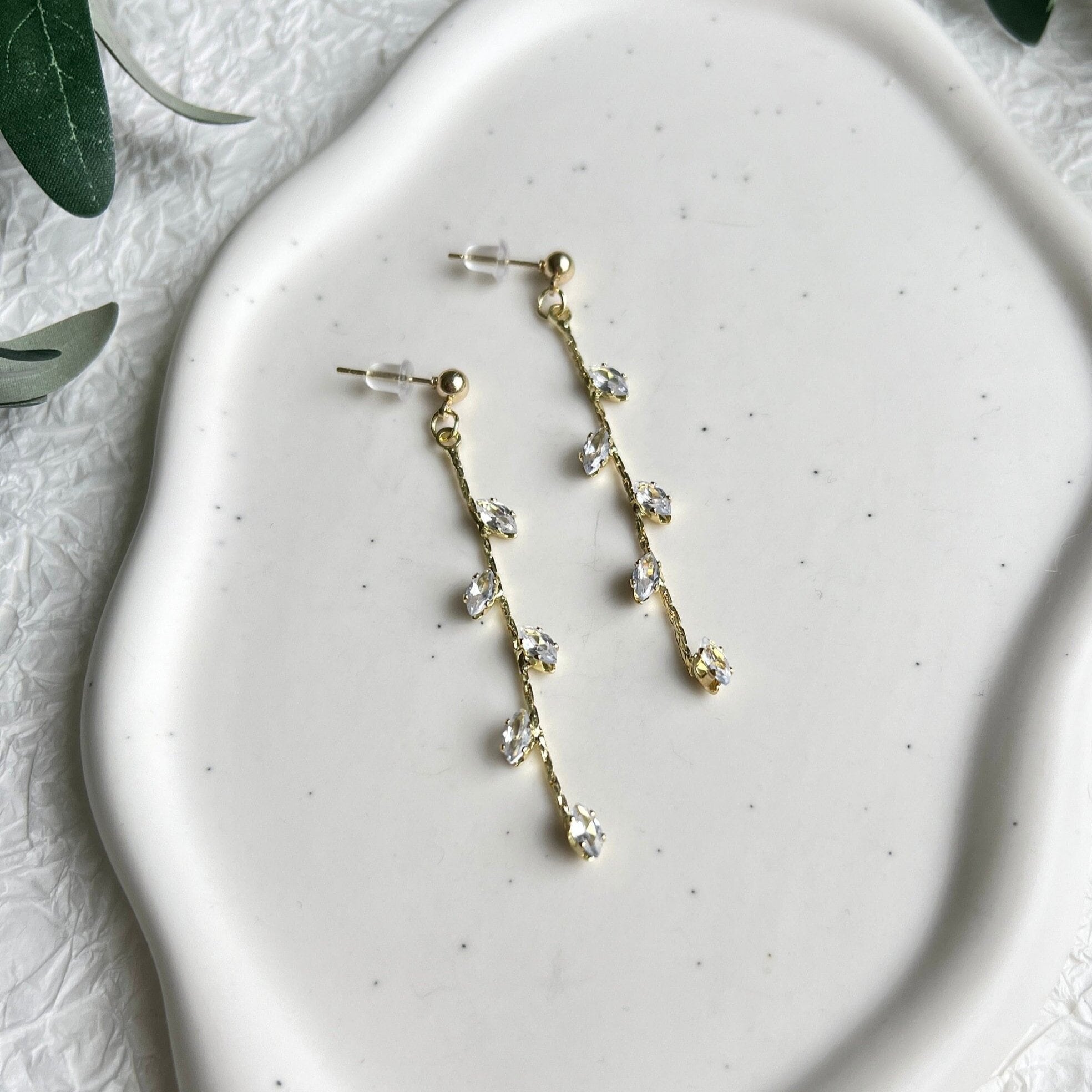 Braut Ohrringe, gold, funkelnde Hängeohrringe, Tropfen, Brautschmuck, glitzernde Cubic Zirconia-Ohrringe-Schmuckblüte