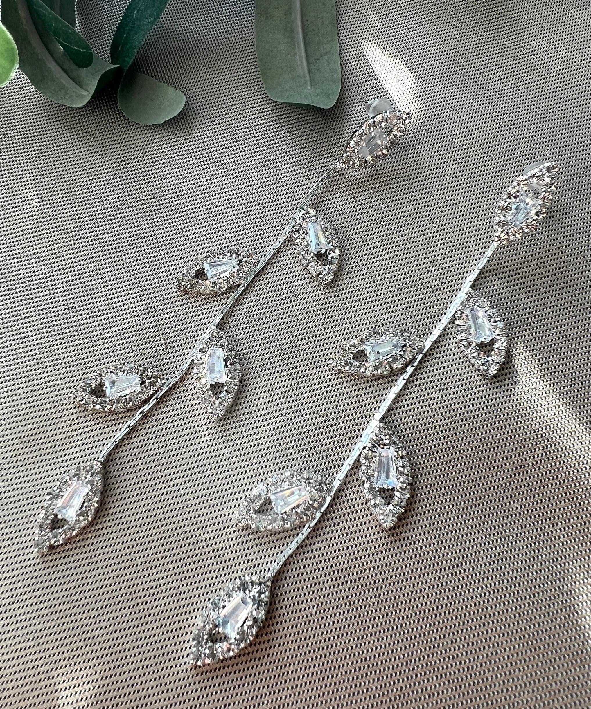 Braut Ohrringe - silber und gold - funkelnde Hängeohrringe, Tropfenohrringe, Brautschmuck, glitzernde Zirkonia Steine, Hochzeit Schmuck - Silver-Ohrringe-Schmuckblüte