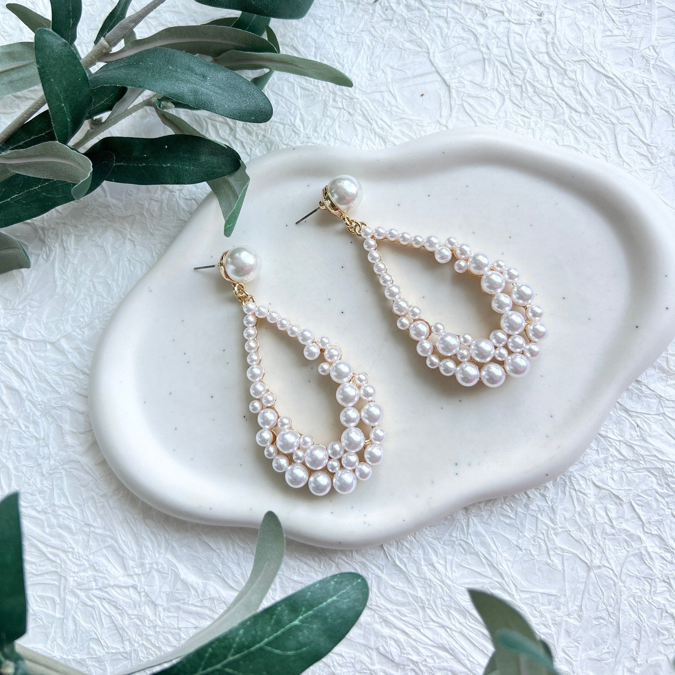 Große Perlenohrringe, Ohrringe, Schmuck Hochzeit, Brautohrringe, Standesamt, Perlenschmuck, Gold, weiße Perlen, Hängeohrringe