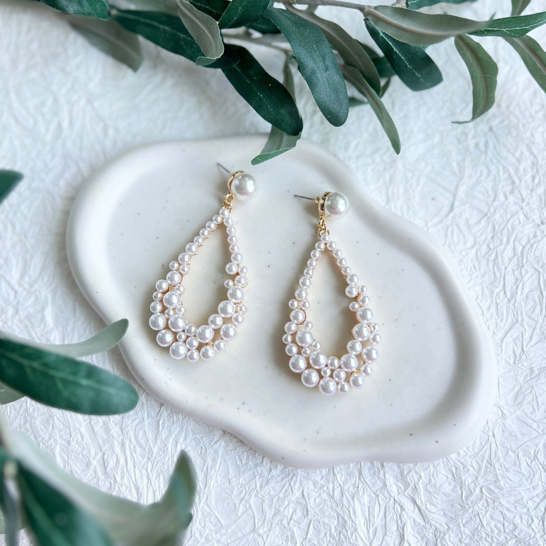 Große Perlenohrringe, Ohrringe, Schmuck Hochzeit, Brautohrringe, Standesamt, Perlenschmuck, Gold, weiße Perlen, Hängeohrringe